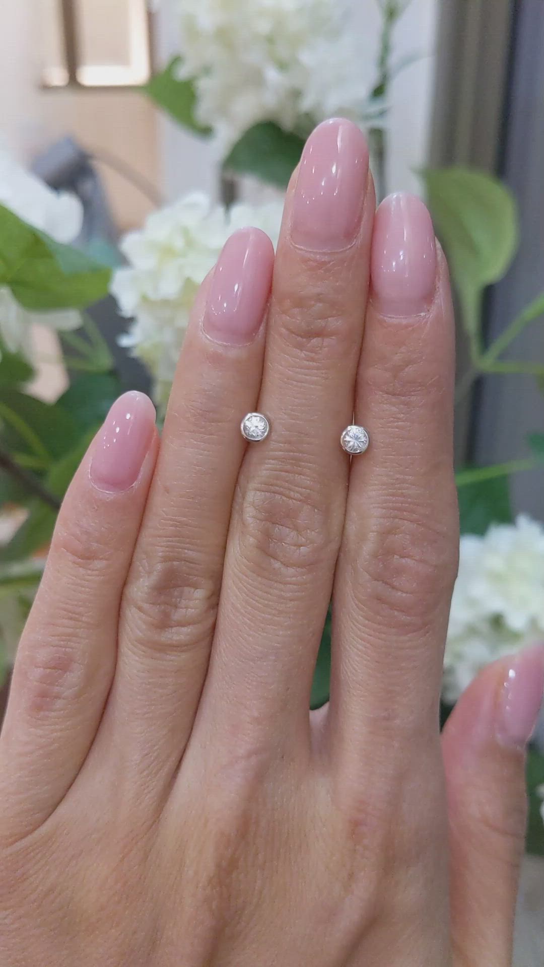 0.45&nbsp;Ct.Tw.Total Carat Weight White Sapphire Studs Earrings, 14K White Gold Size Video