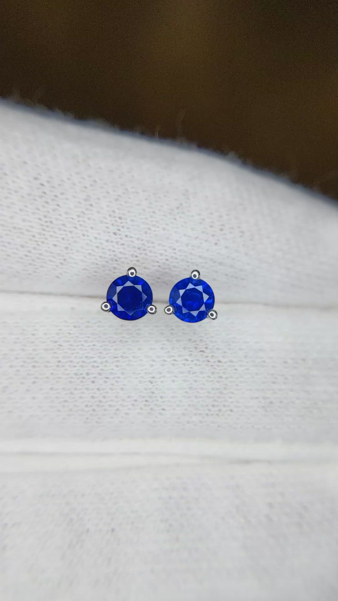 0.75 Ct.Tw. Blue Sapphire Studs Earrings, 14K White Gold Size Video