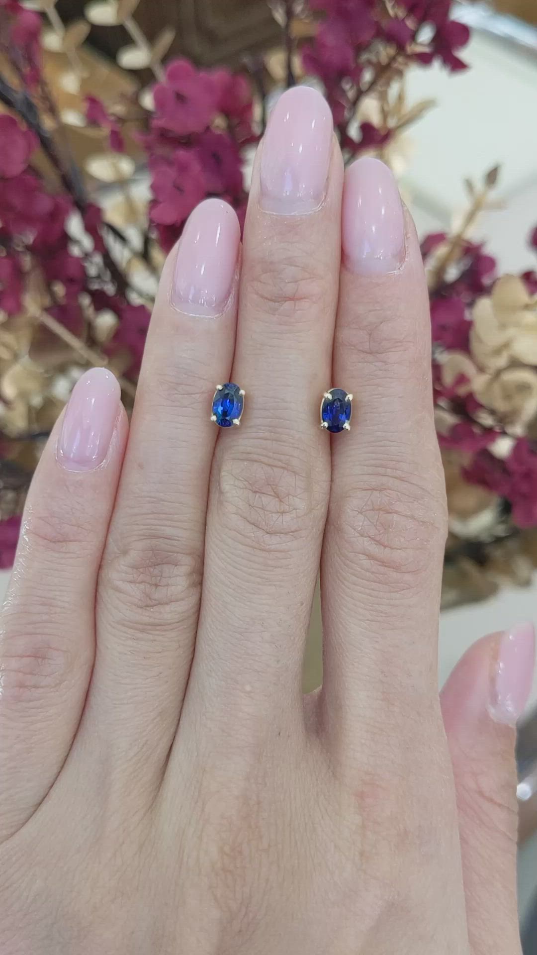 1.00 Ct.Tw.Total Carat Weight Blue Sapphire Studs Earrings, 14K Yellow Gold Size Video