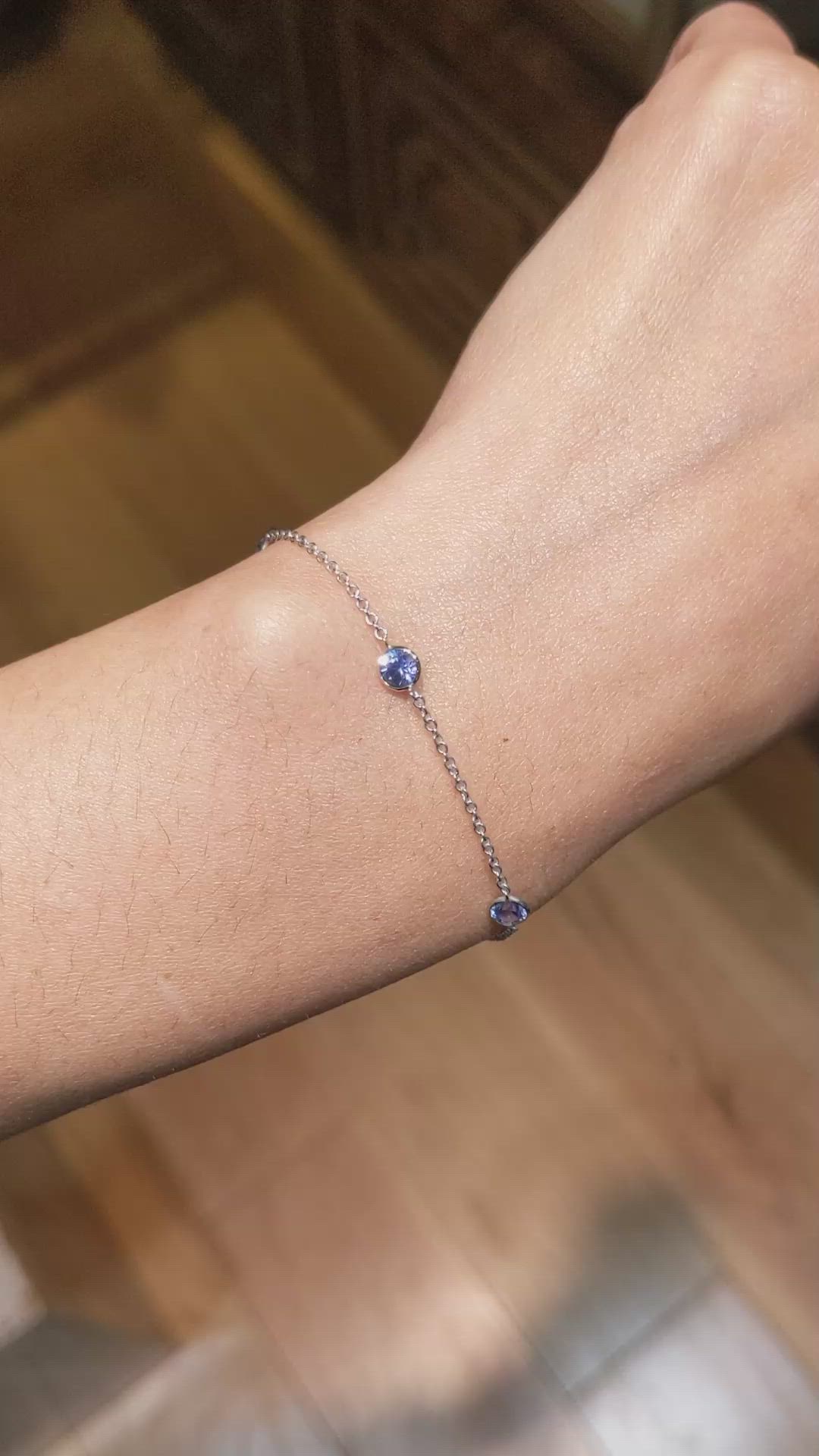 1.65&nbsp;Ct.Tw.Total Carat Weight Blue Sapphire Bezel Bracelet, 14K White Gold Size Video