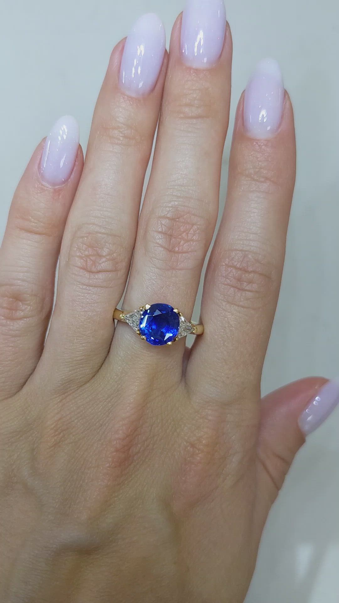 3.14 Ct. Blue Sapphire and Natural Diamond Three Stone Ring, 18K Yellow Gold Size Video