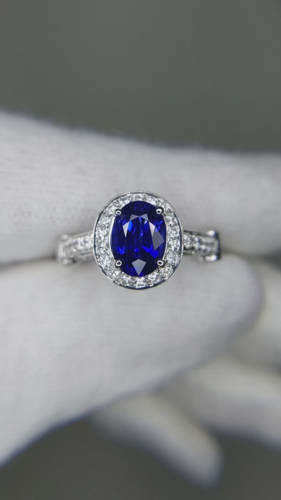 1.54 Ct. Blue Sapphire and Natural Diamond Antique Style Ring, 18K White Gold Size Video