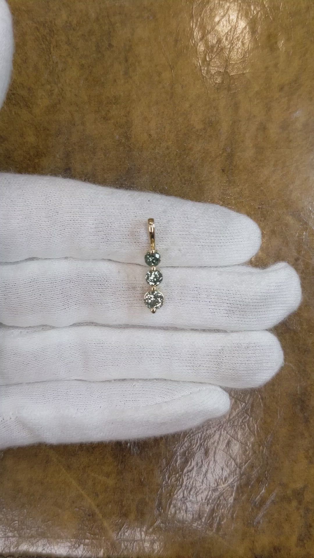 0.50 Ct. Green Sapphire Accent Stones Pendant, 14K Yellow Gold Size Video