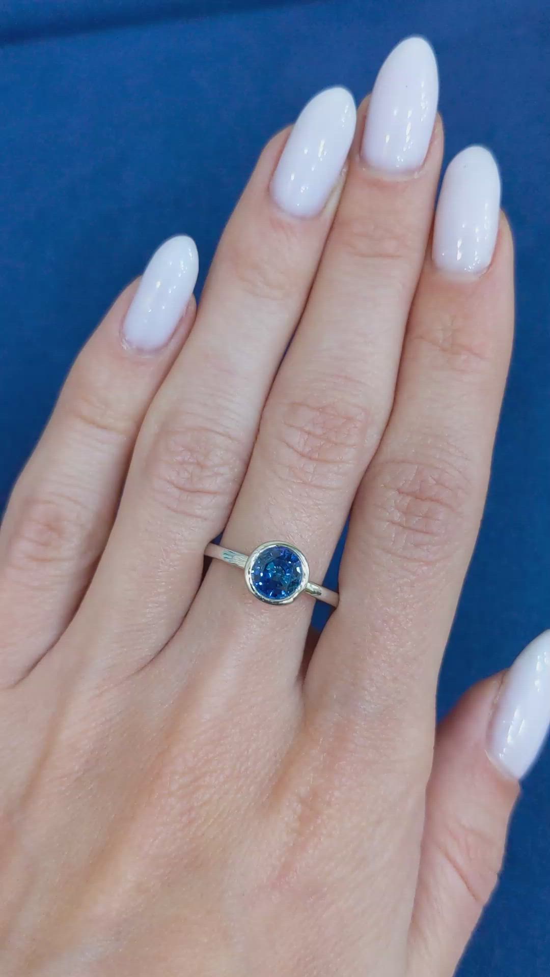 1.05 Ct. Blue Sapphire Bezel Ring, 14K White Gold Size Video