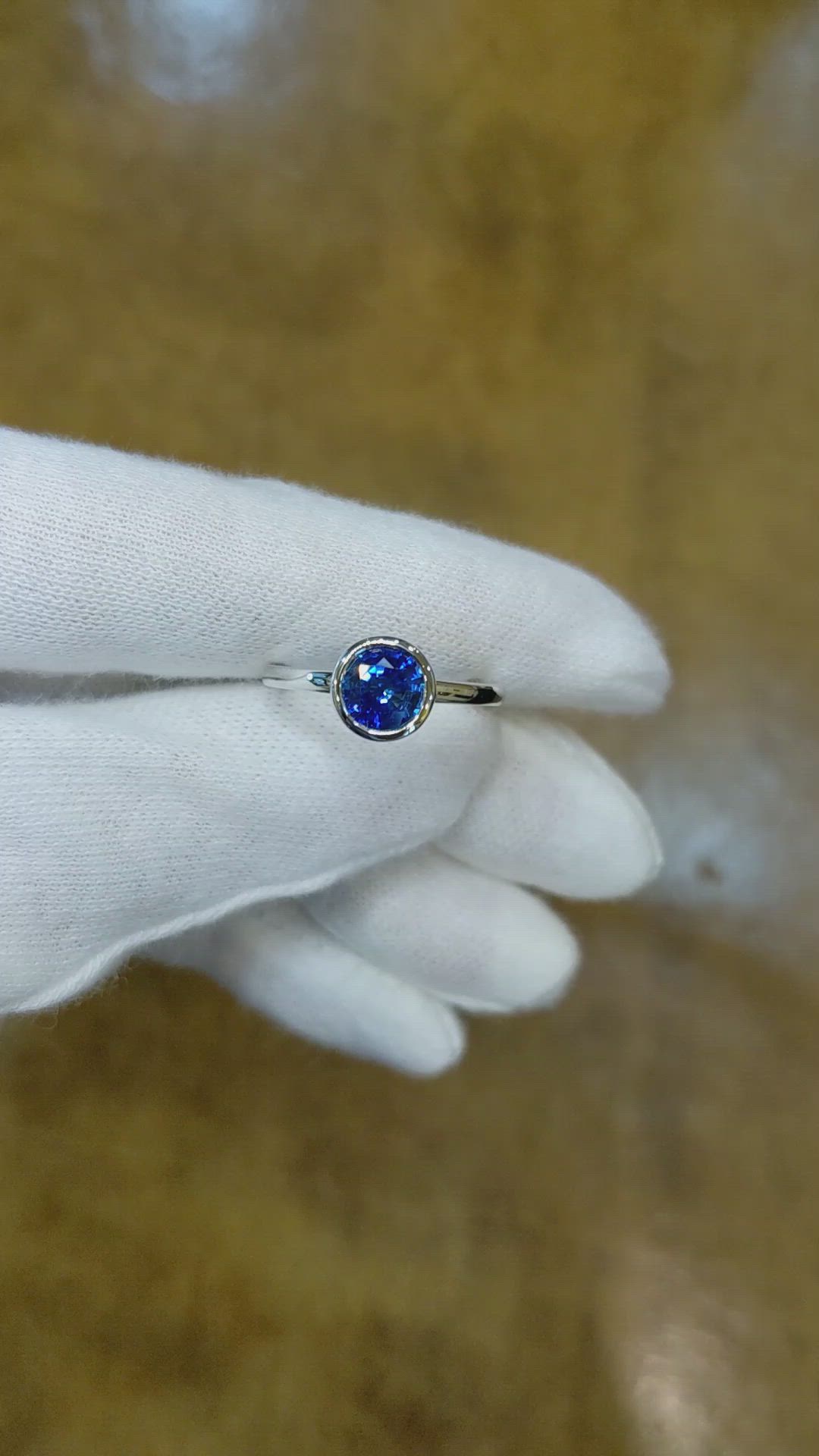 1.05 Ct. Blue Sapphire Bezel Ring, 14K White Gold Size Video