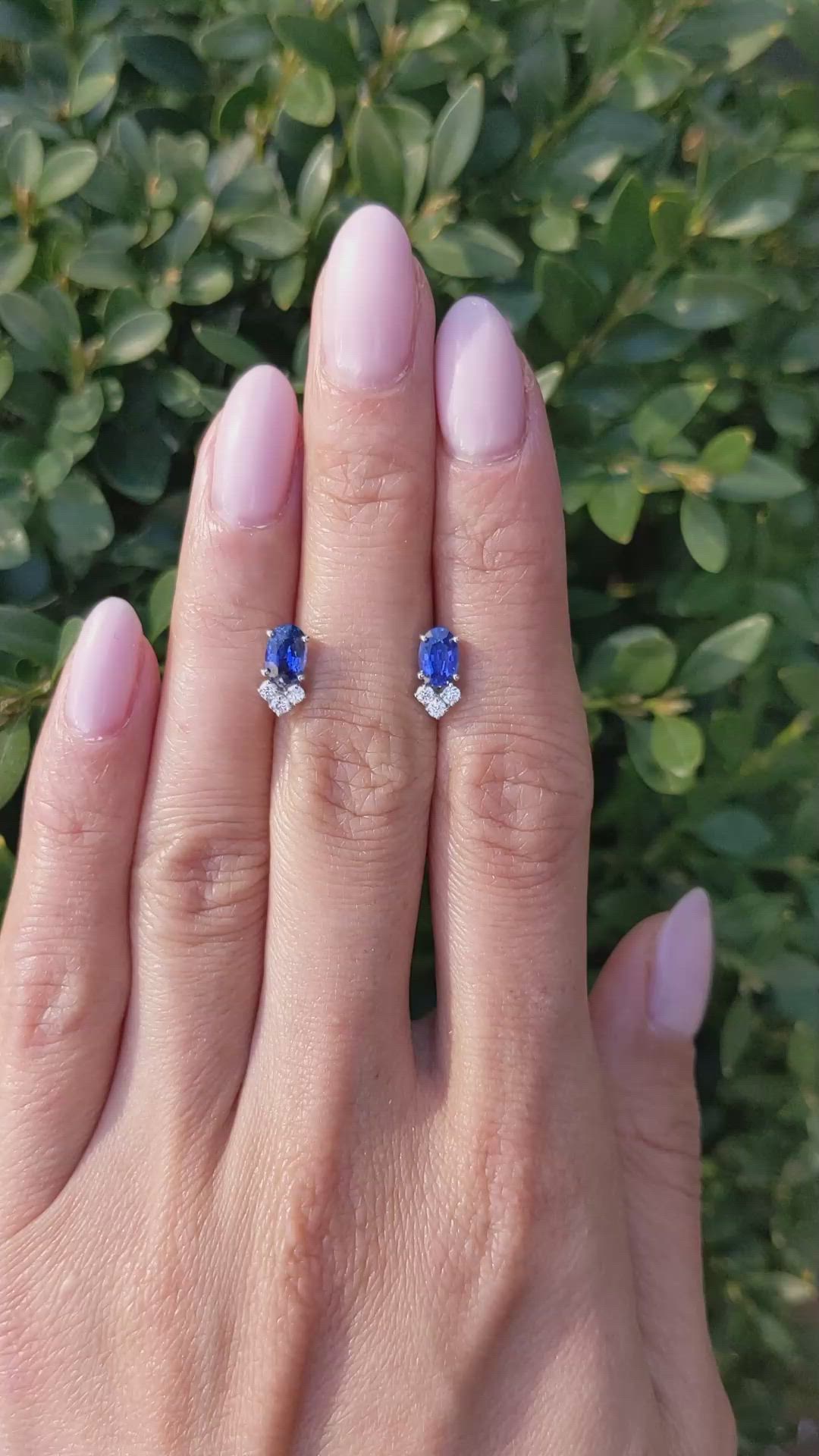 1.00&nbsp;Ct.Tw.Total Carat Weight Blue Sapphire and Natural Diamond Studs Earrings, 14K White Gold Size Video