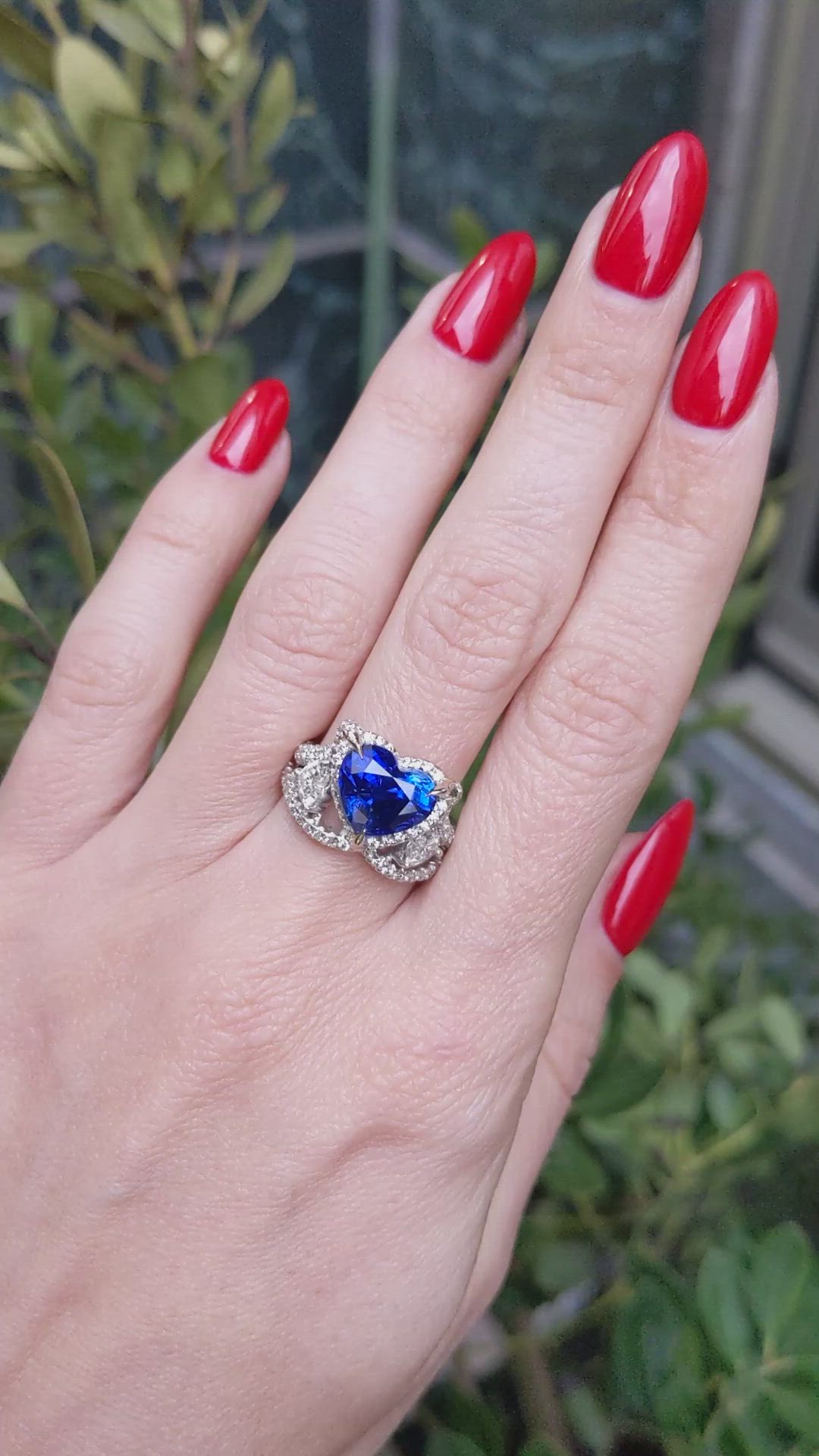 4.90 Ct. Blue Sapphire and Natural Diamond Antique Style Ring, 18K White Gold Size Video