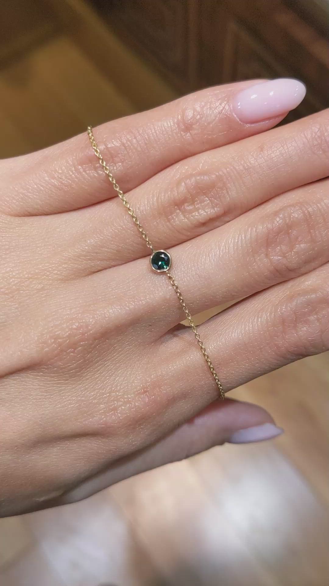 0.27&nbsp;Ct.Tw.Total Carat Weight Bluish Green Sapphire Bezel Bracelet, 14K Yellow Gold Size Video