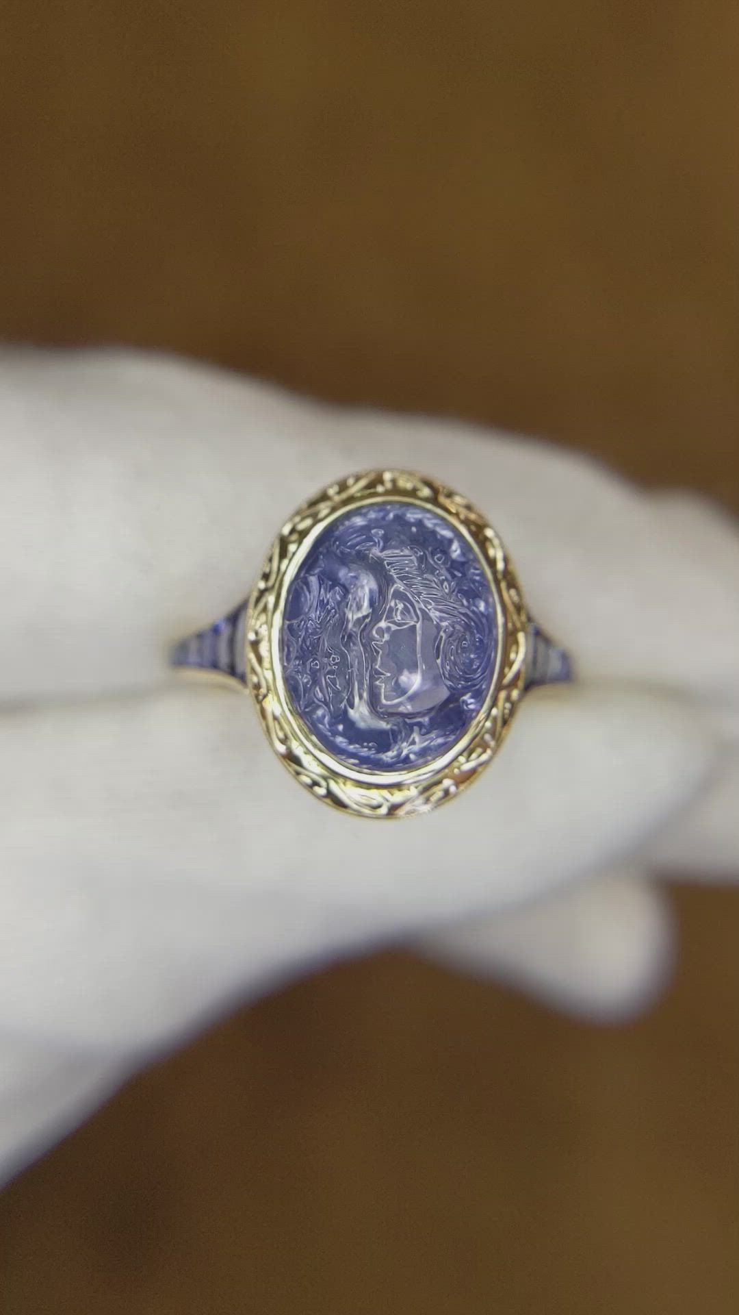 6.68 Ct. Blue Sapphire Antique Style Ring, 18K Yellow Gold Size Video