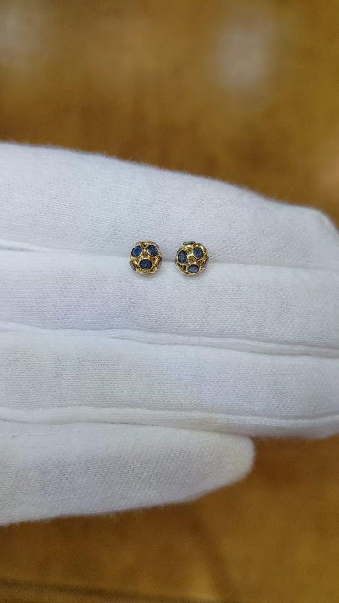 1.42 Ct.Tw.Total Carat Weight Blue Sapphire Studs Earrings, 18K Yellow Gold Size Video