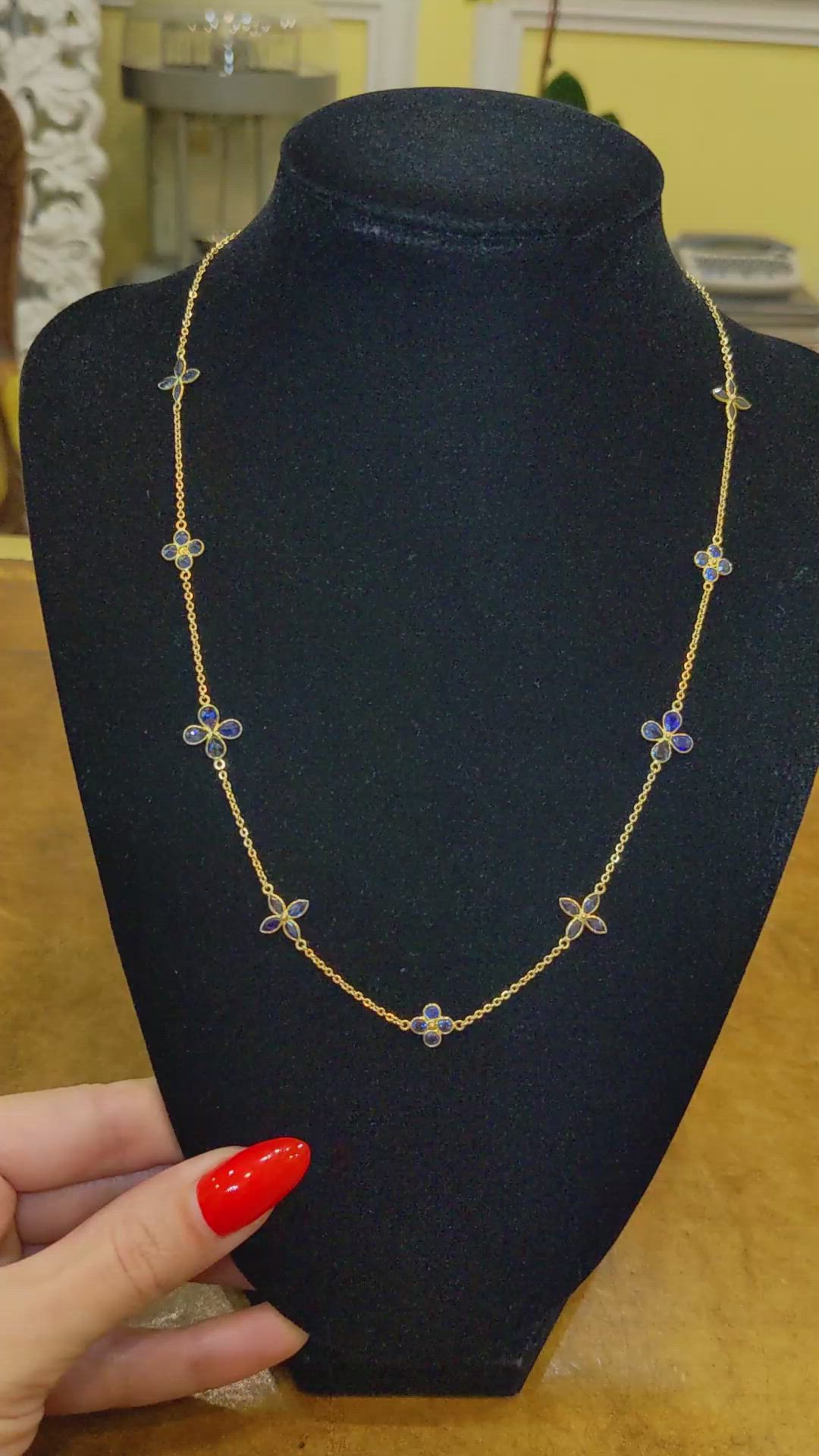 6.24 Ct. Blue Sapphire Antique Style Necklace, 18K Yellow Gold Size Video