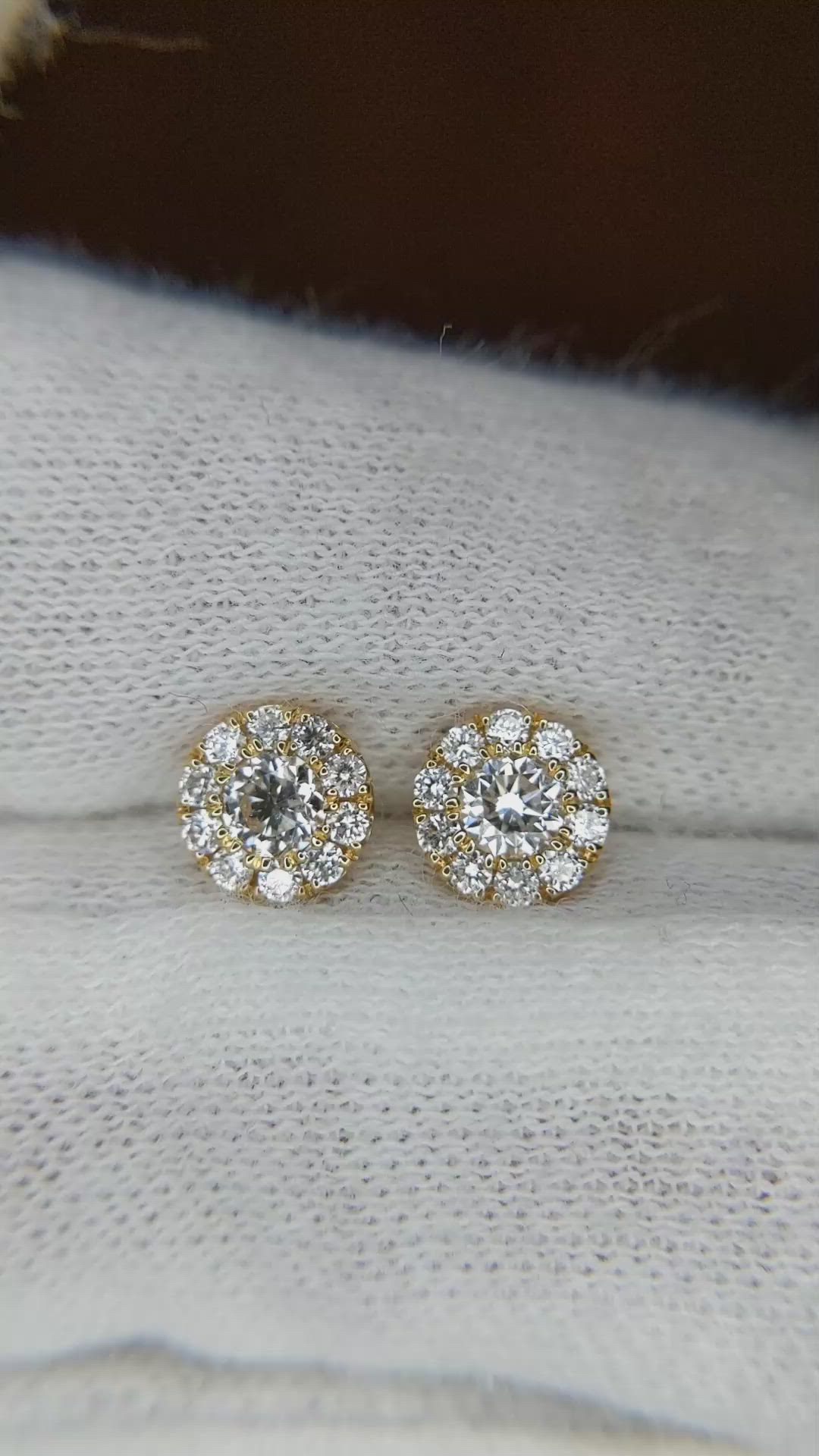 0.64 Ct.Tw.Total Carat Weight Natural Diamond Studs Earrings, 18K Yellow Gold Size Video