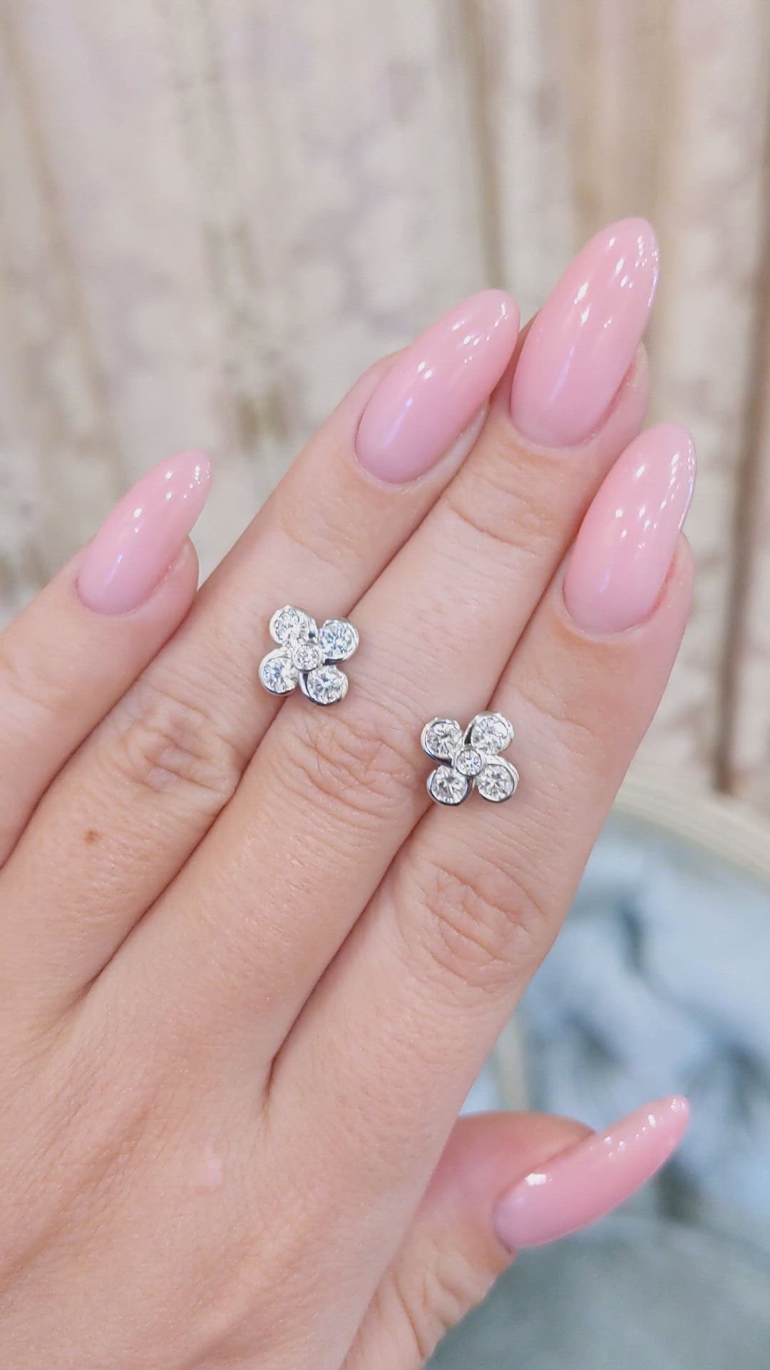 1.17&nbsp;Ct.Tw.Total Carat Weight Natural Diamond Studs Earrings, 18K White Gold Size Video