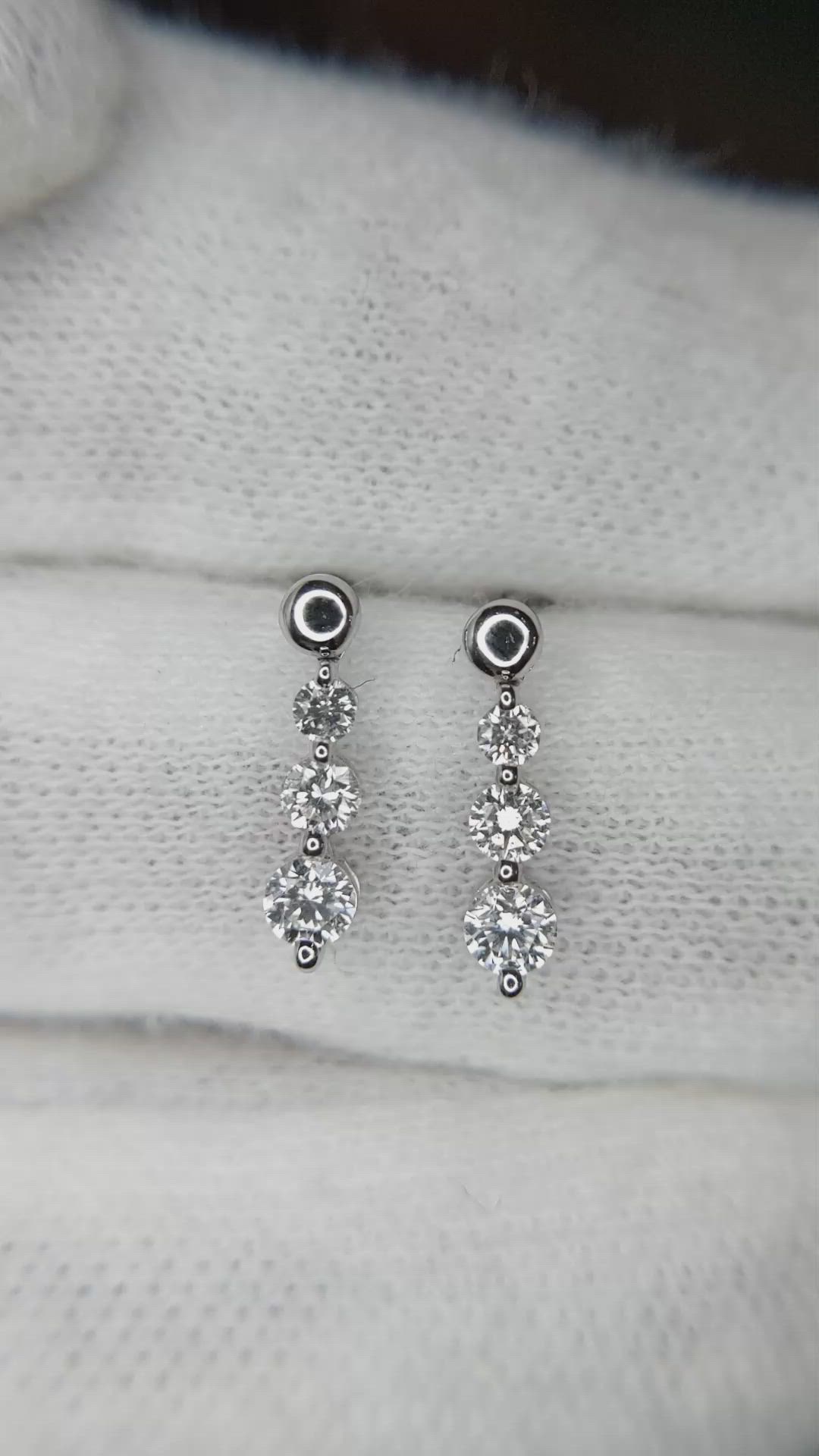 0.41&nbsp;Ct.Tw.Total Carat Weight Natural Diamond Drops Earrings, 18K White Gold Size Video