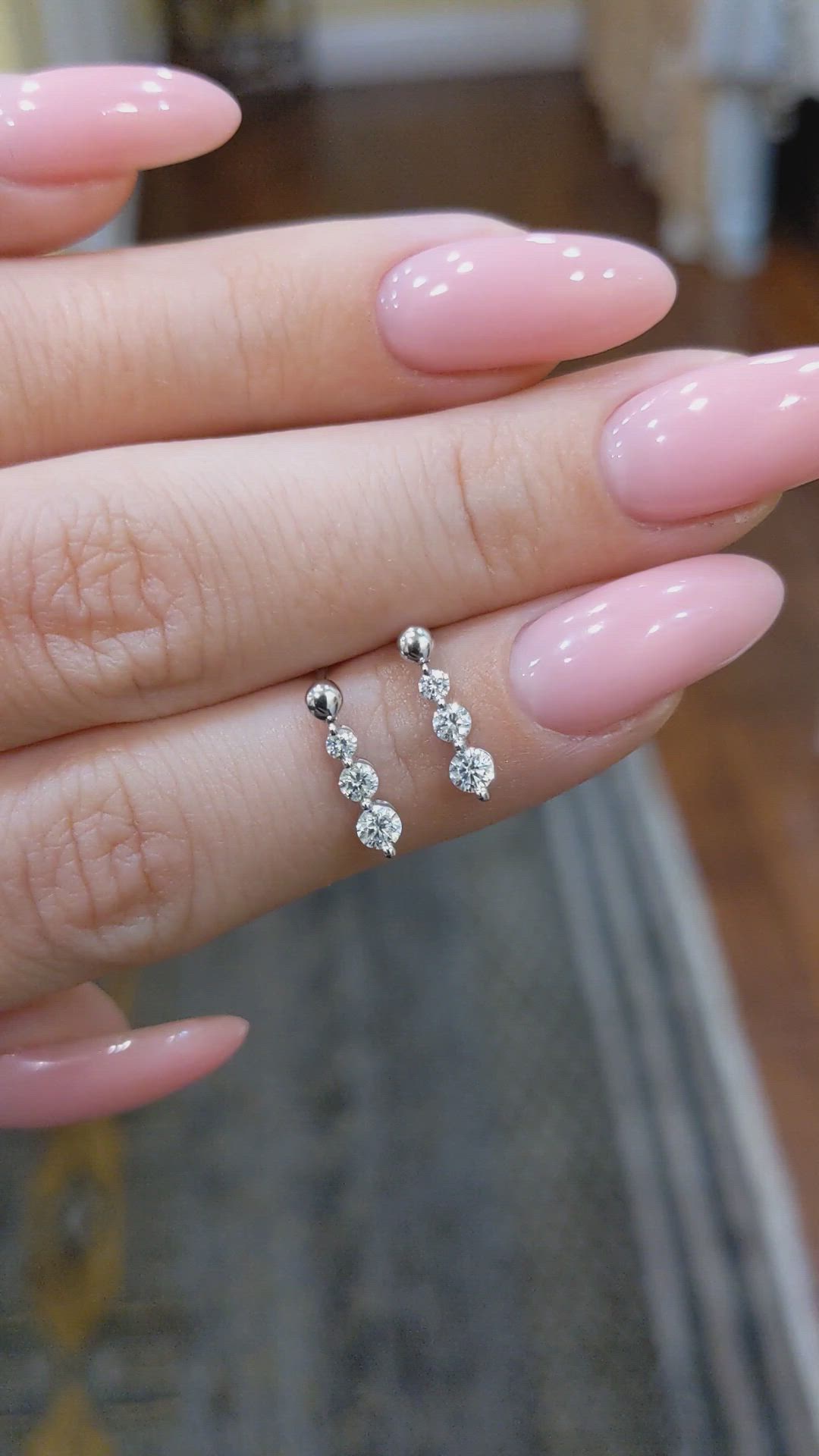 0.41&nbsp;Ct.Tw.Total Carat Weight Natural Diamond Drops Earrings, 18K White Gold Size Video