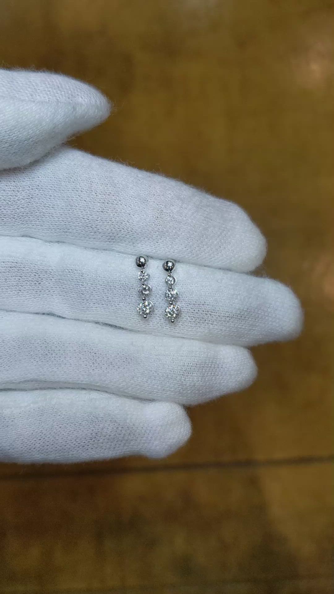 0.41&nbsp;Ct.Tw.Total Carat Weight Natural Diamond Drops Earrings, 18K White Gold Size Video