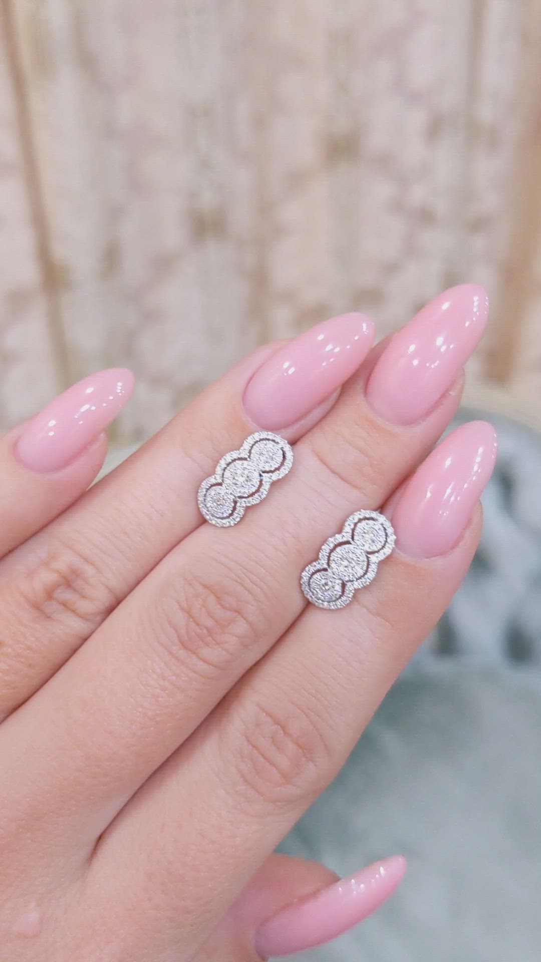 0.76&nbsp;Ct.Tw.Total Carat Weight Natural Diamond Antique Style Earrings, 18K White Gold Size Video