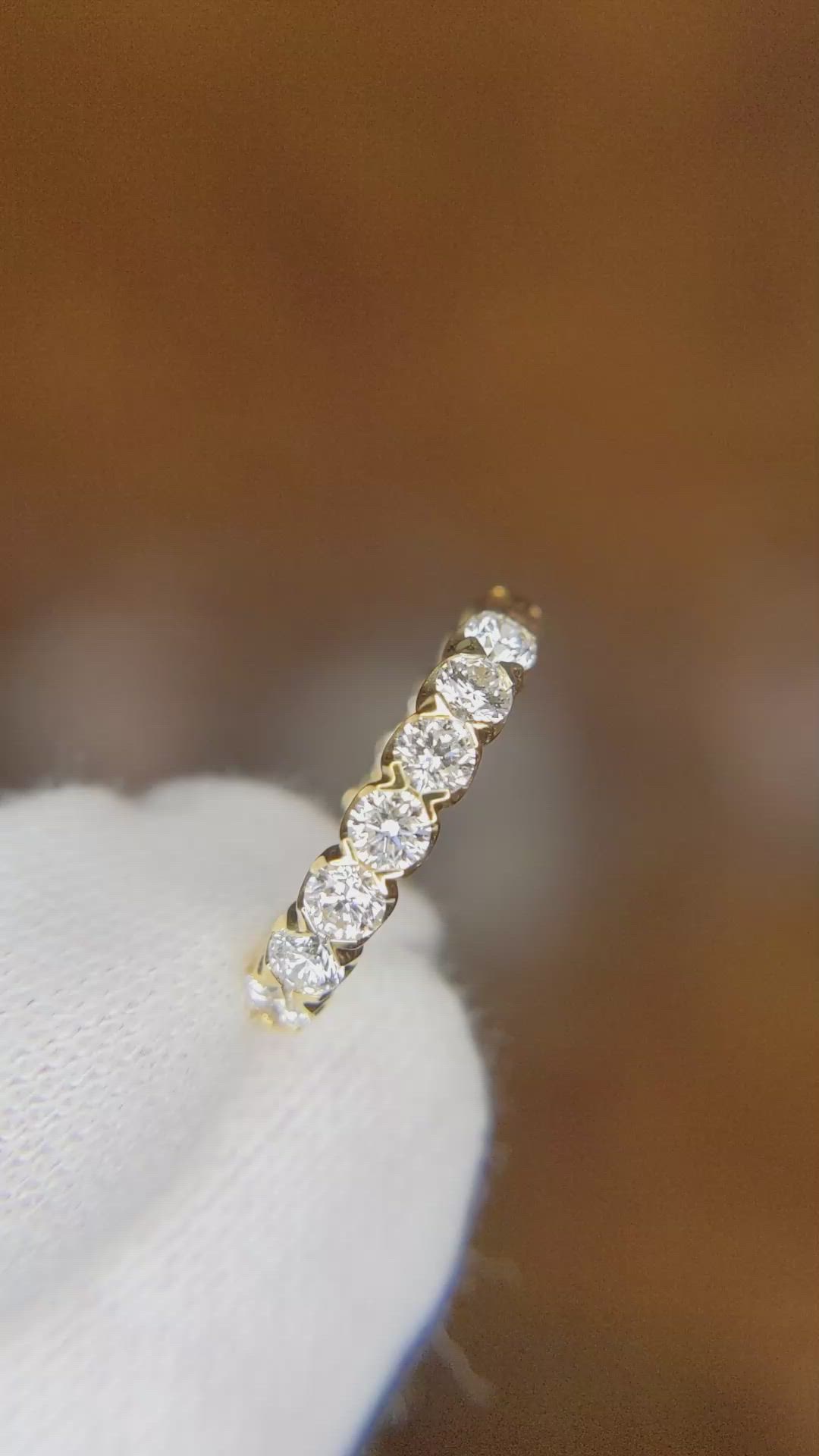 2.20&nbsp;Ct.Tw.Total Carat Weight Natural Diamond Accent Stones Earrings, 18K Yellow Gold Size Video