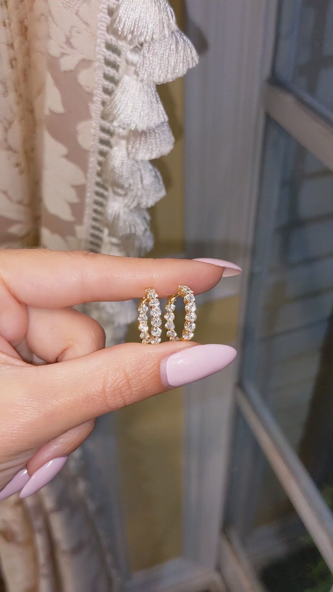 2.20&nbsp;Ct.Tw.Total Carat Weight Natural Diamond Accent Stones Earrings, 18K Yellow Gold Size Video