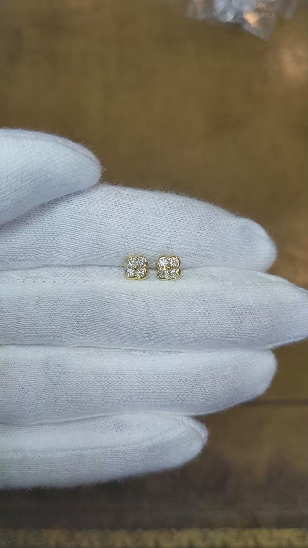 1.64 Ct.Tw.Total Carat Weight Natural Diamond Studs Earrings, 18K Yellow Gold Size Video