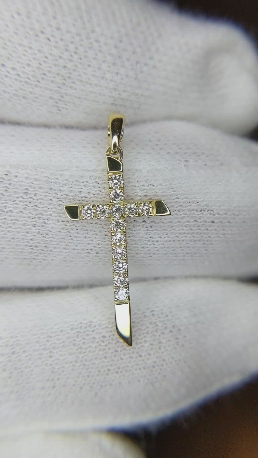 0.14 Ct. Natural Diamond Pave Pendant, 18K Yellow Gold Size Video