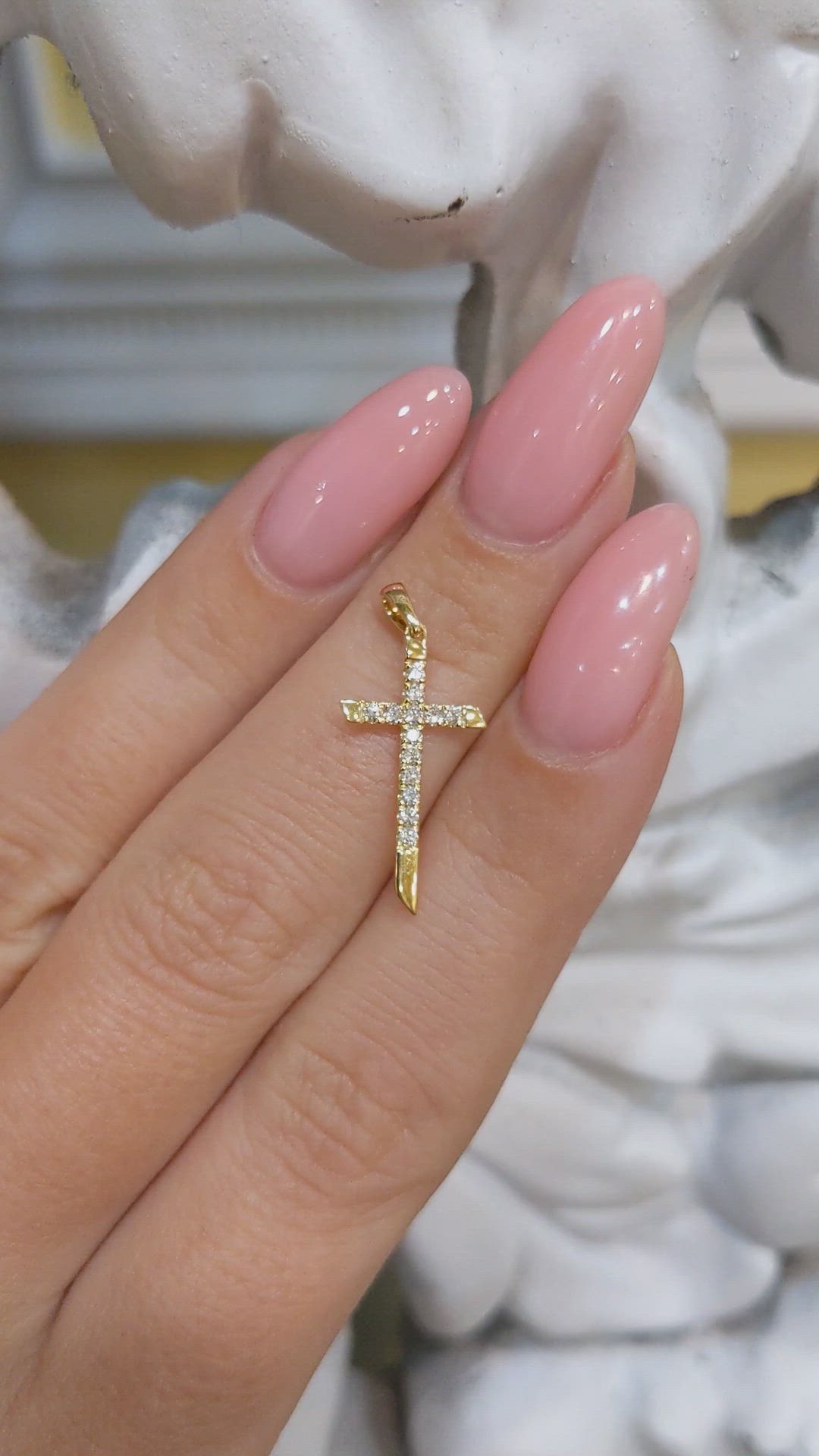 0.14 Ct. Natural Diamond Pave Pendant, 18K Yellow Gold Size Video