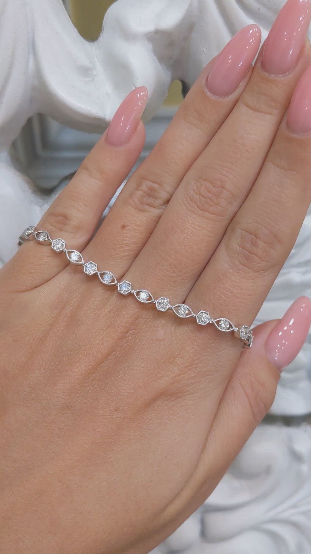 2.72&nbsp;Ct.Tw.Total Carat Weight Natural Diamond Pave Bracelet, 18K White Gold Size Video