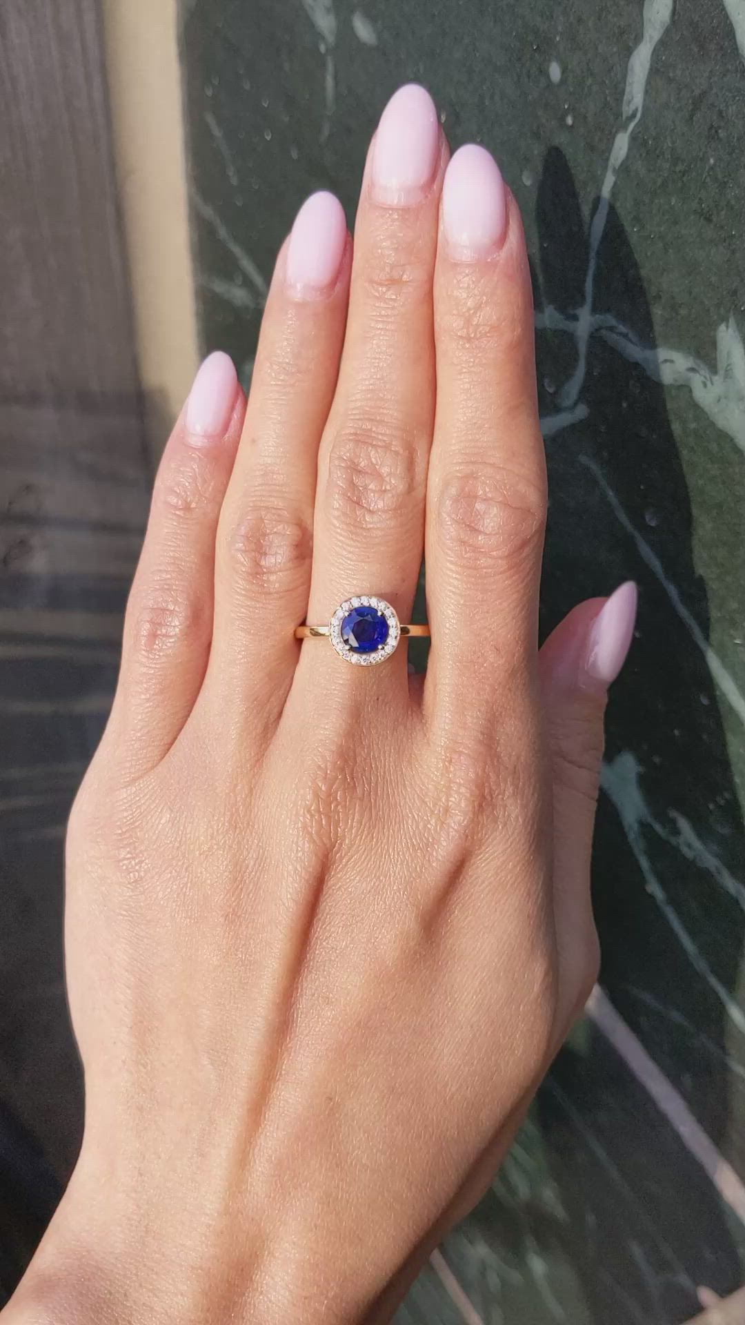 1.07 Ct. Blue Sapphire and Natural Diamond Pave Ring, 18K Yellow Gold Size Video