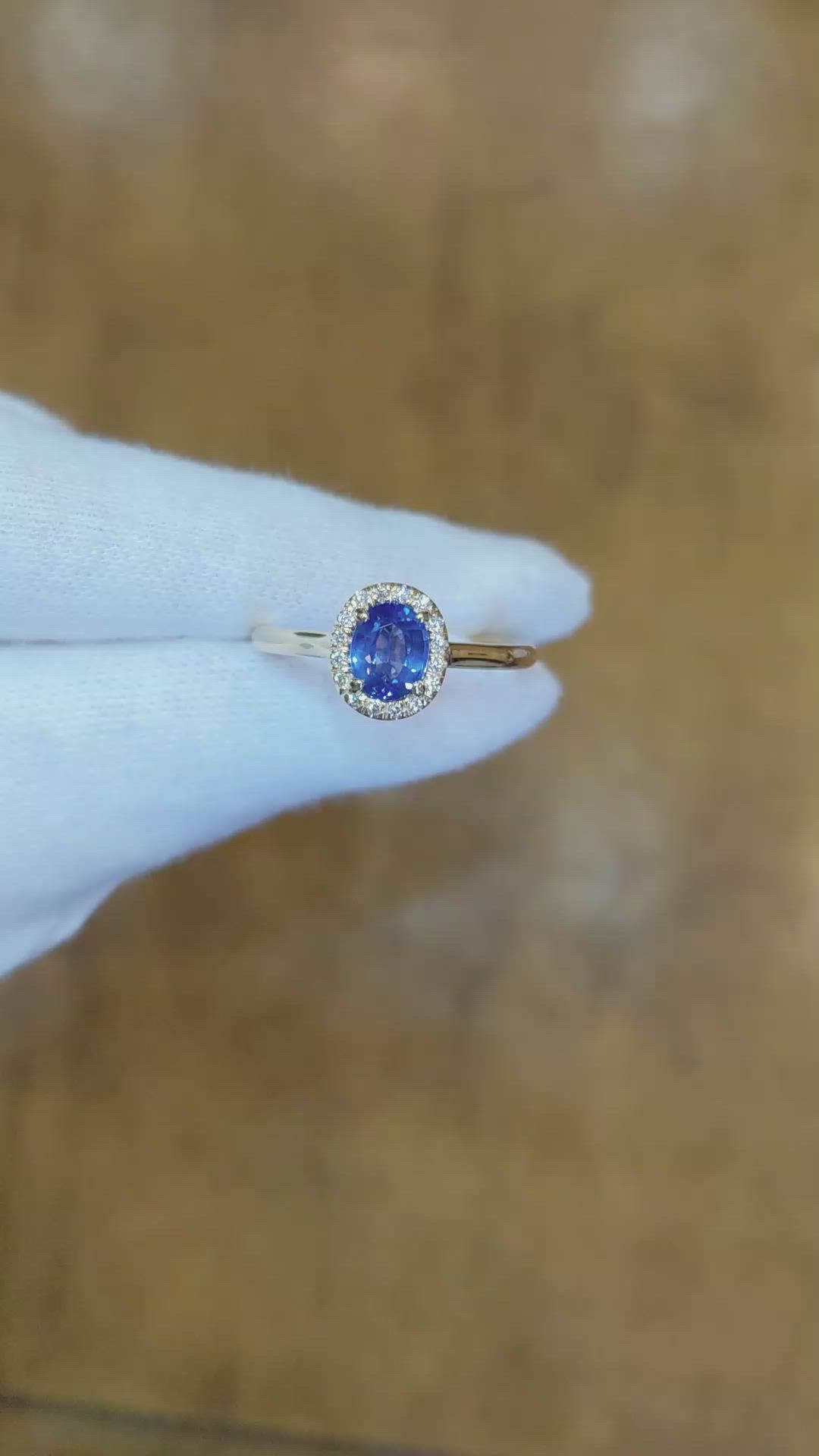 1.00 Ct. Blue Sapphire and Natural Diamond Pave Ring, 14K Yellow Gold Size Video