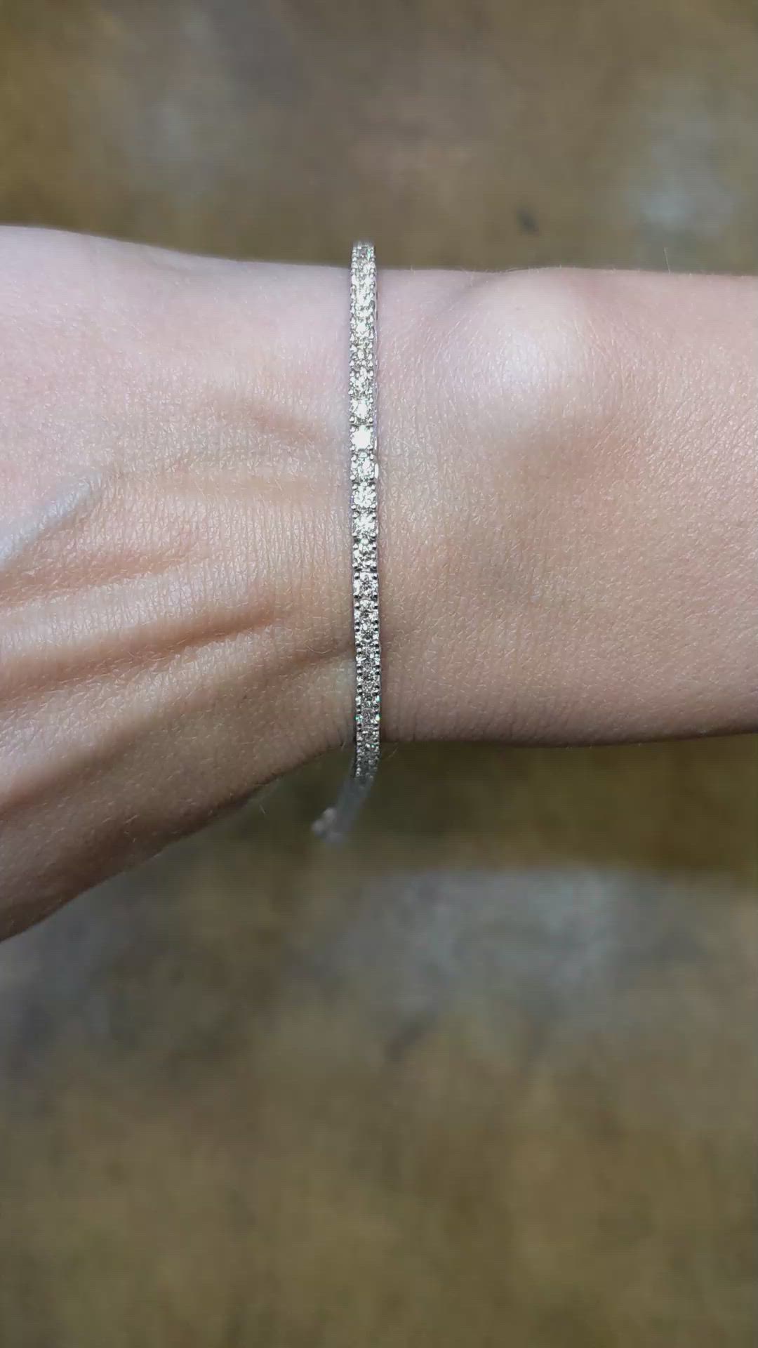 2.50&nbsp;Ct.Tw.Total Carat Weight Natural Diamond Pave Bracelet, 14K White Gold Size Video