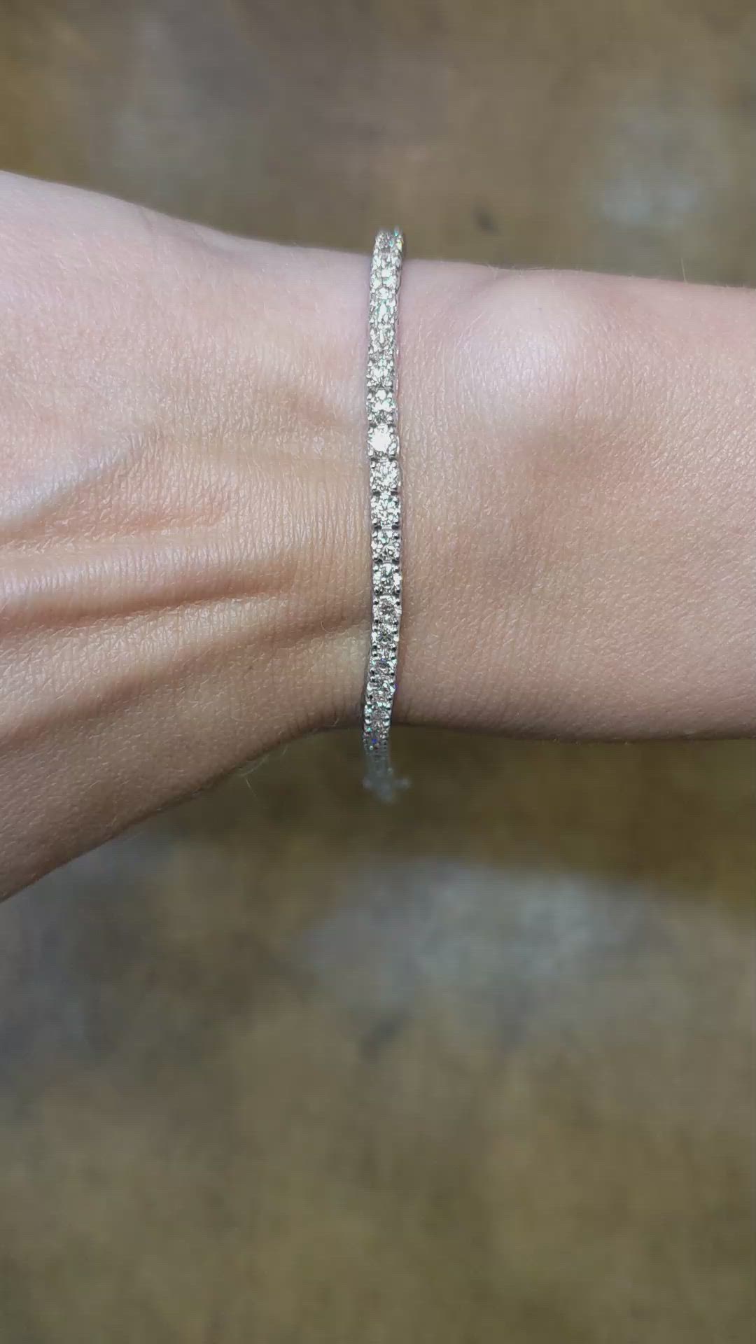 3.93&nbsp;Ct.Tw.Total Carat Weight Natural Diamond Pave Bracelet, 14K White Gold Size Video