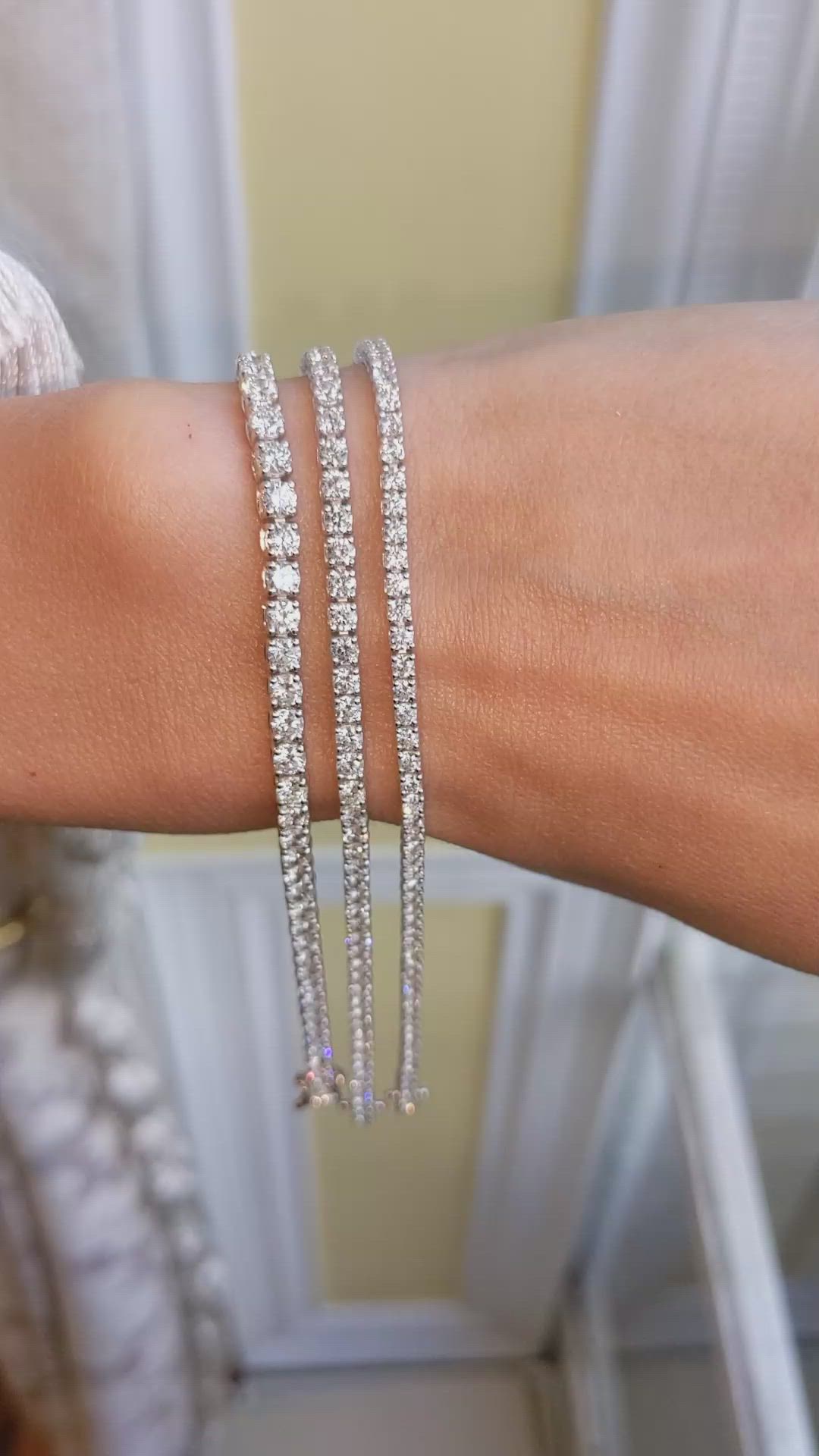 3.93&nbsp;Ct.Tw.Total Carat Weight Natural Diamond Pave Bracelet, 14K White Gold Size Video