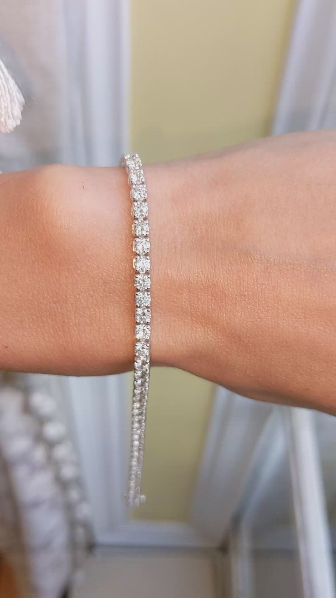 5.38&nbsp;Ct.Tw.Total Carat Weight Natural Diamond Halo Bracelet, 14K White Gold Size Video