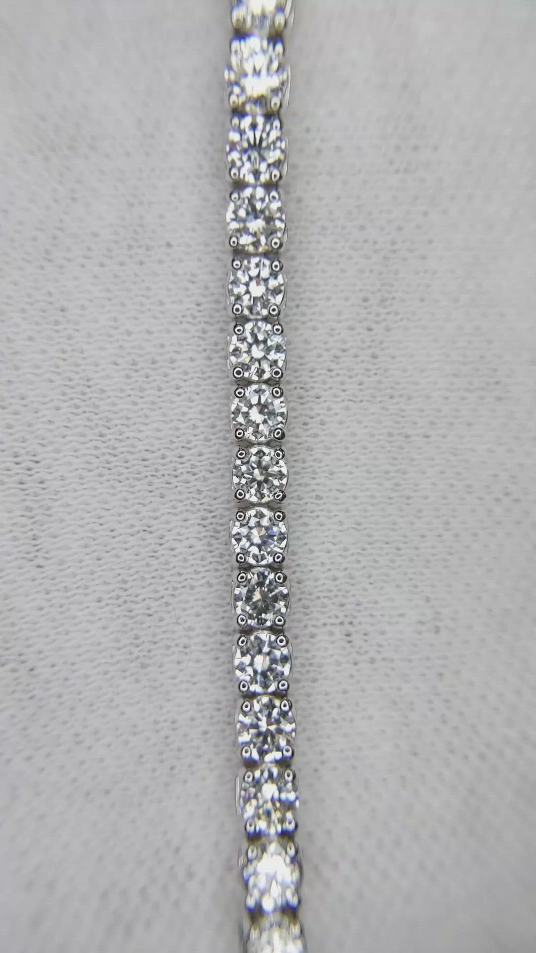 5.38&nbsp;Ct.Tw.Total Carat Weight Natural Diamond Halo Bracelet, 14K White Gold Size Video