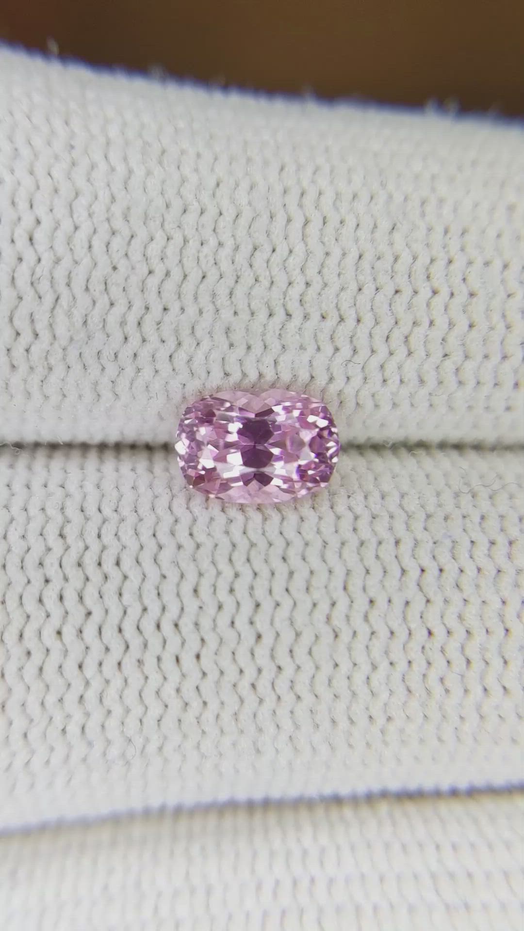 1.09 Ct. Pink Sapphire from Ceylon (Sri Lanka) Size Video