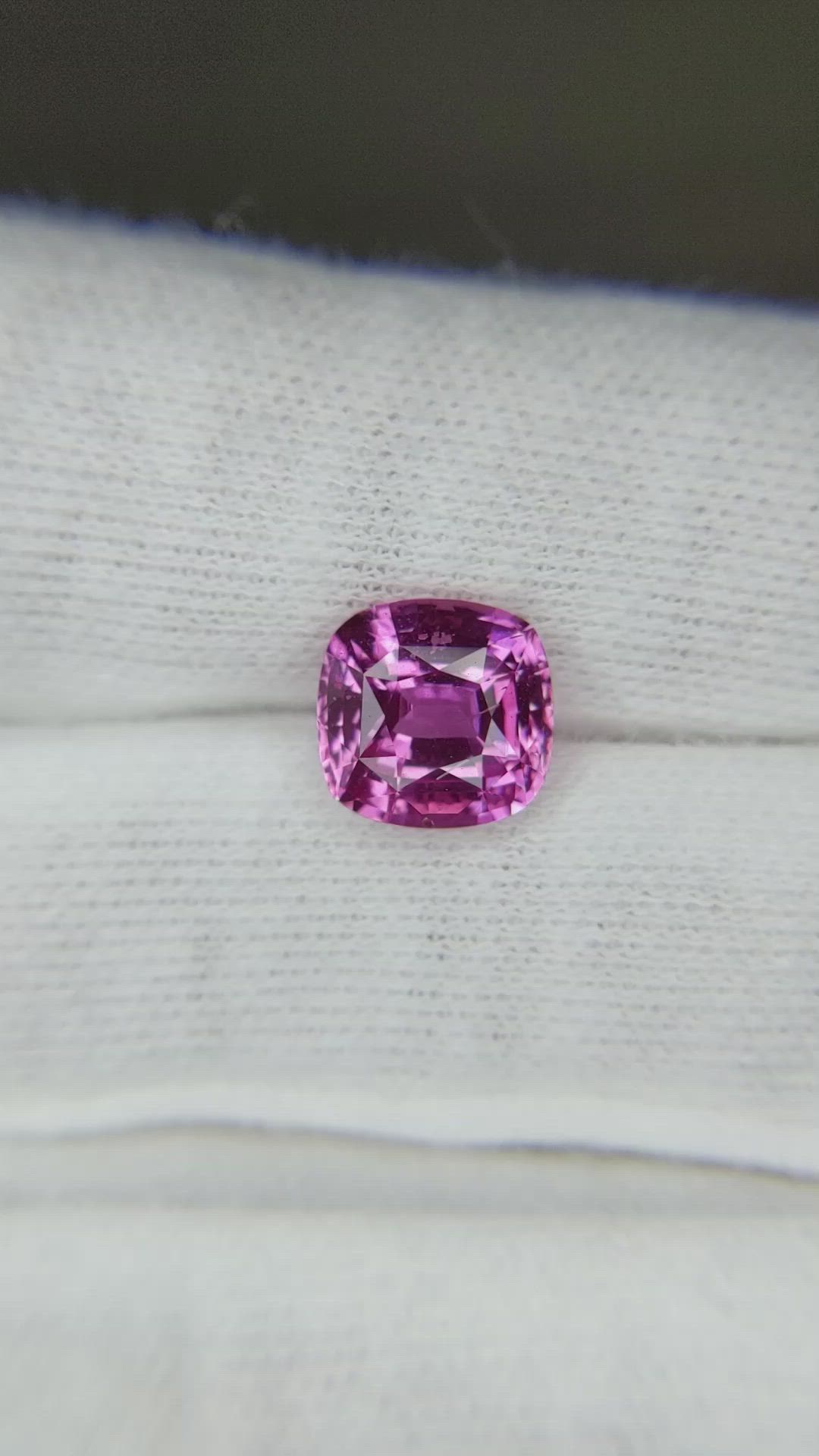 3.36 Ct. Purplish Pink Sapphire from Ceylon (Sri Lanka) Size Video