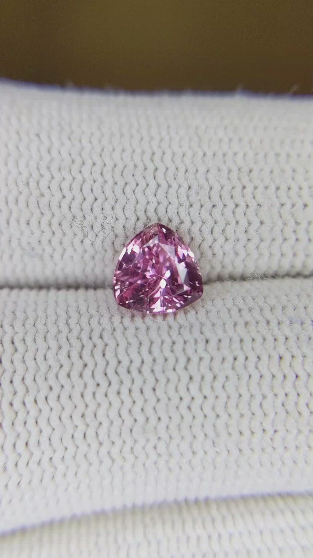 1.09 Ct. Pink Sapphire from Ceylon (Sri Lanka) Size Video