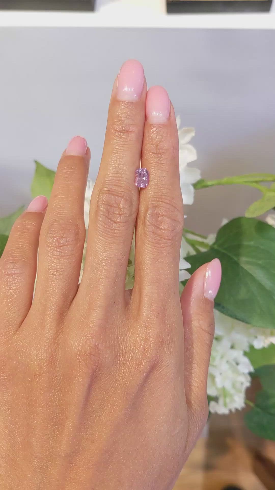 1.05 Ct. Pink Sapphire from Ceylon (Sri Lanka) Size Video
