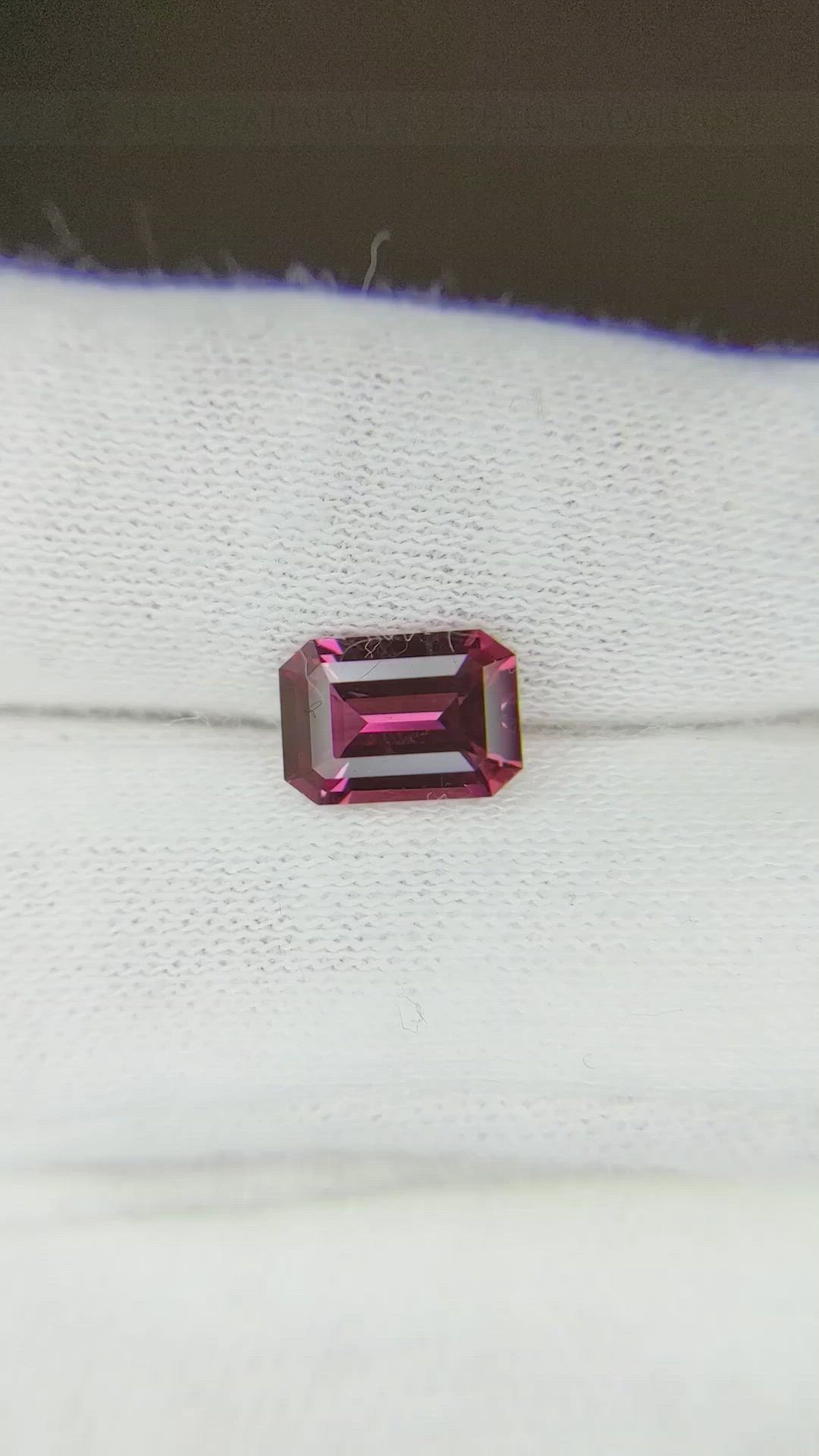 1.65 Ct. Reddish Pink Sapphire from Ceylon (Sri Lanka) Size Video