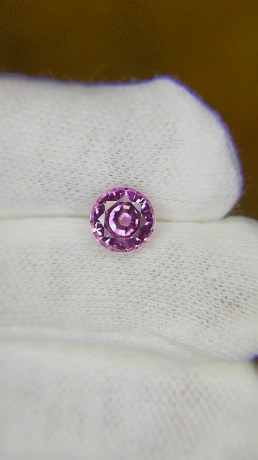 2.15 Ct. Sapphire from Ceylon (Sri Lanka) Size Video