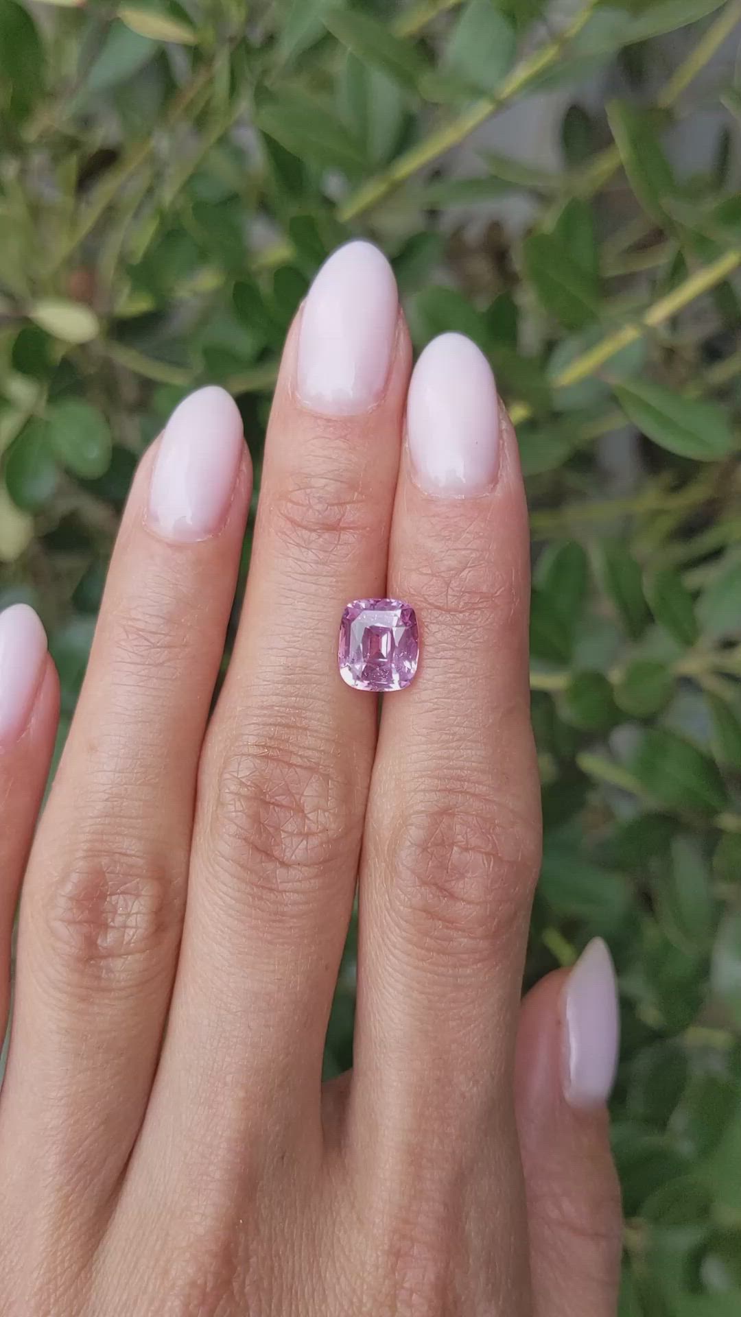 3.33 Ct. Purplish Pink Sapphire from Ceylon (Sri Lanka) Size Video
