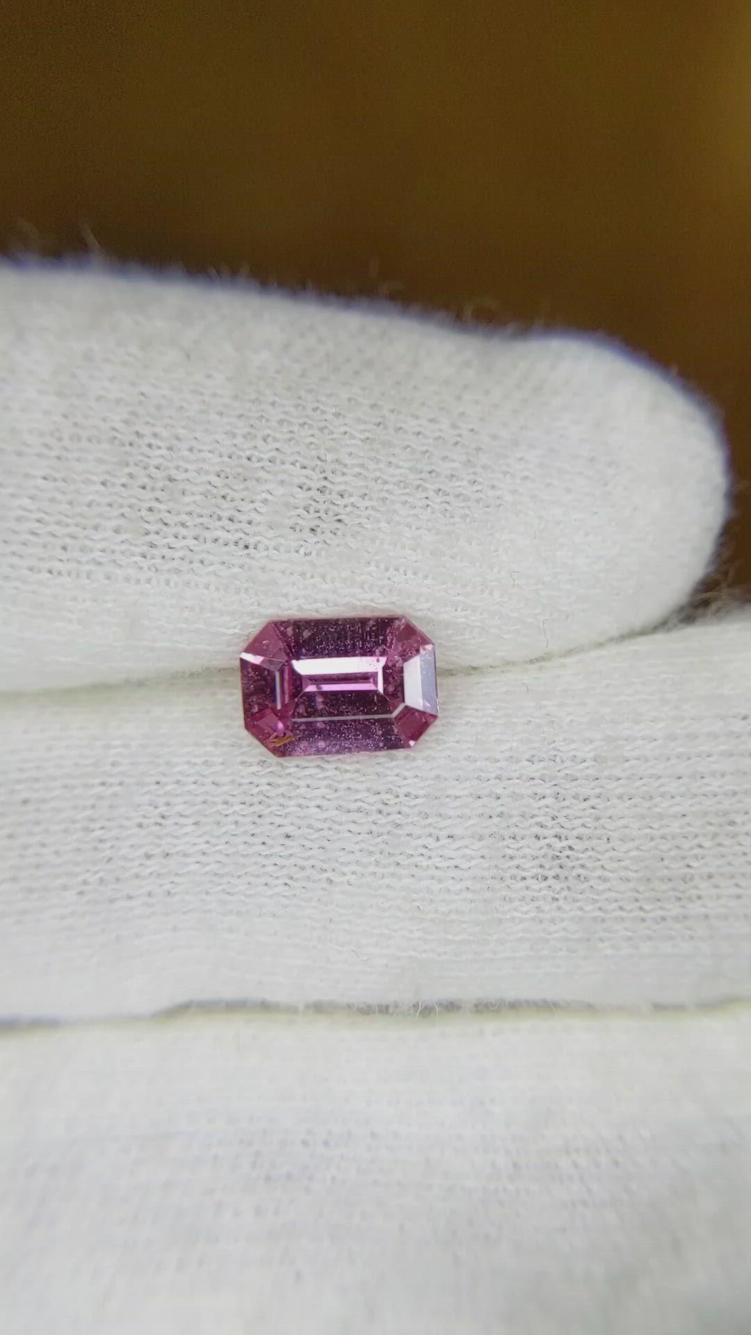 1.06 Ct. Pink Sapphire from Ceylon (Sri Lanka) Size Video