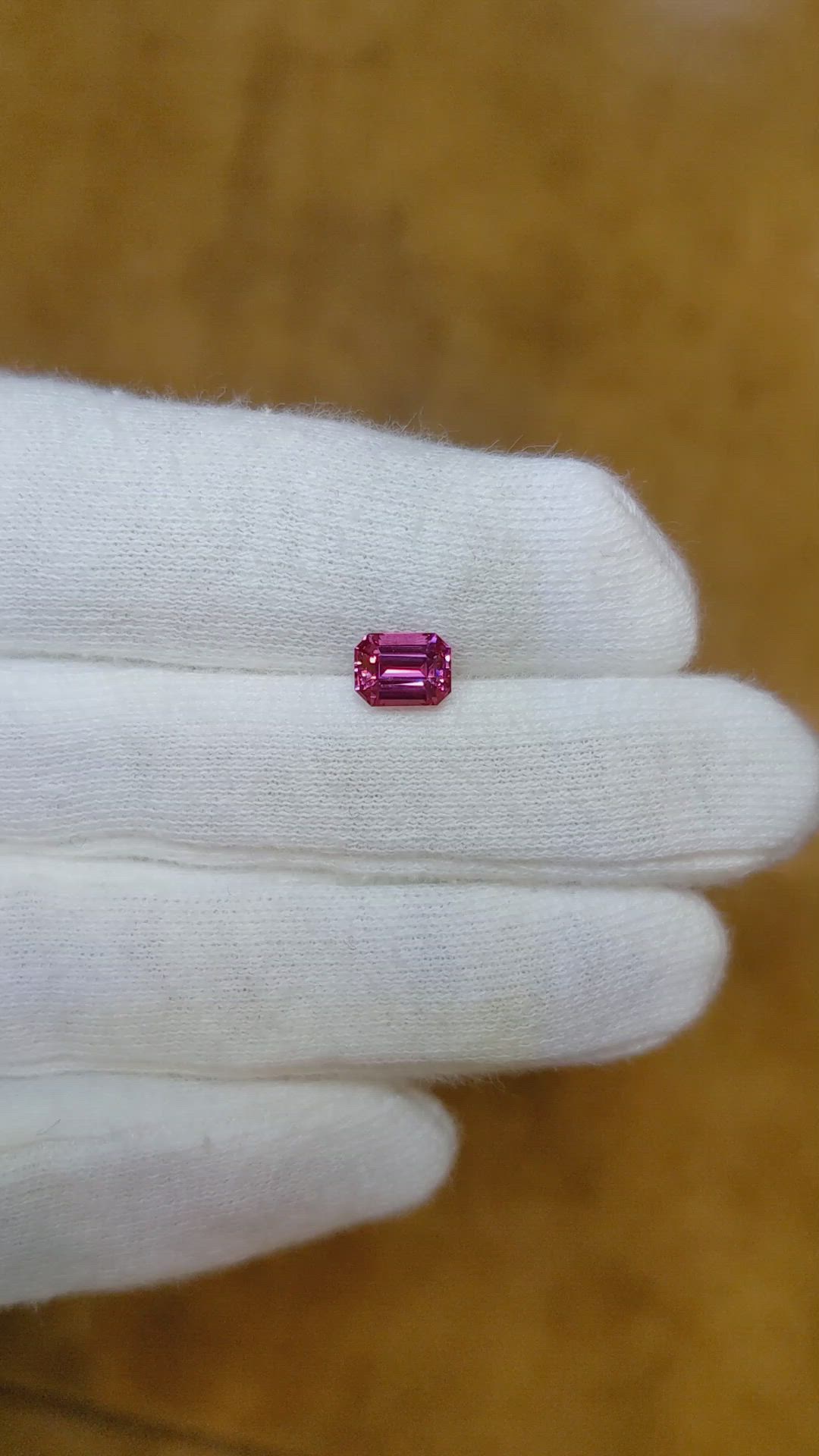 1.11 Ct. Purplish Pink Sapphire from Ceylon (Sri Lanka) Size Video
