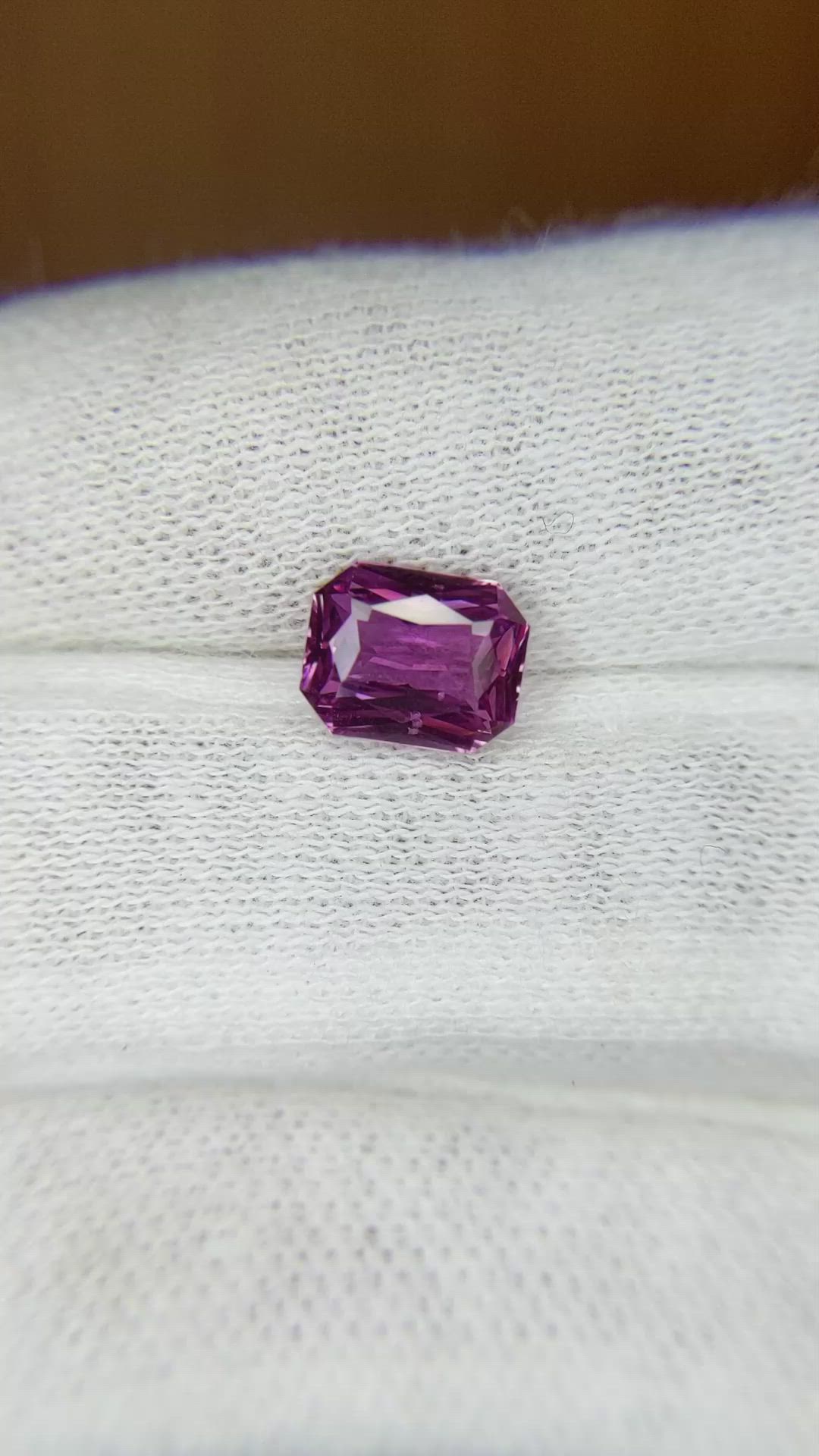 2.04 Ct. Sapphire from Ceylon (Sri Lanka) Size Video