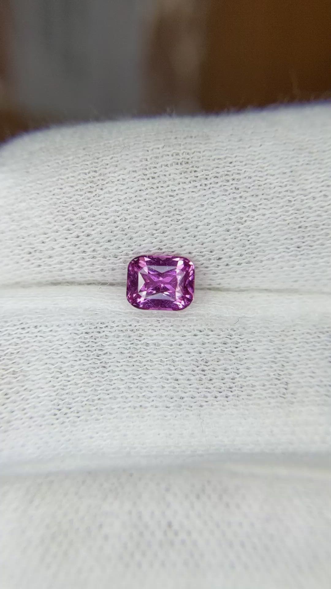 1.04 Ct. Pink Sapphire from Ceylon (Sri Lanka) Size Video