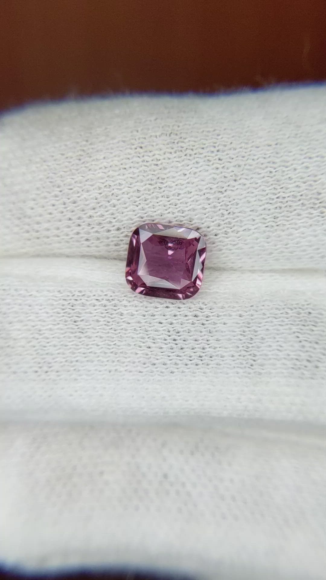 1.57 Ct. Pink Sapphire from Ceylon (Sri Lanka) Size Video