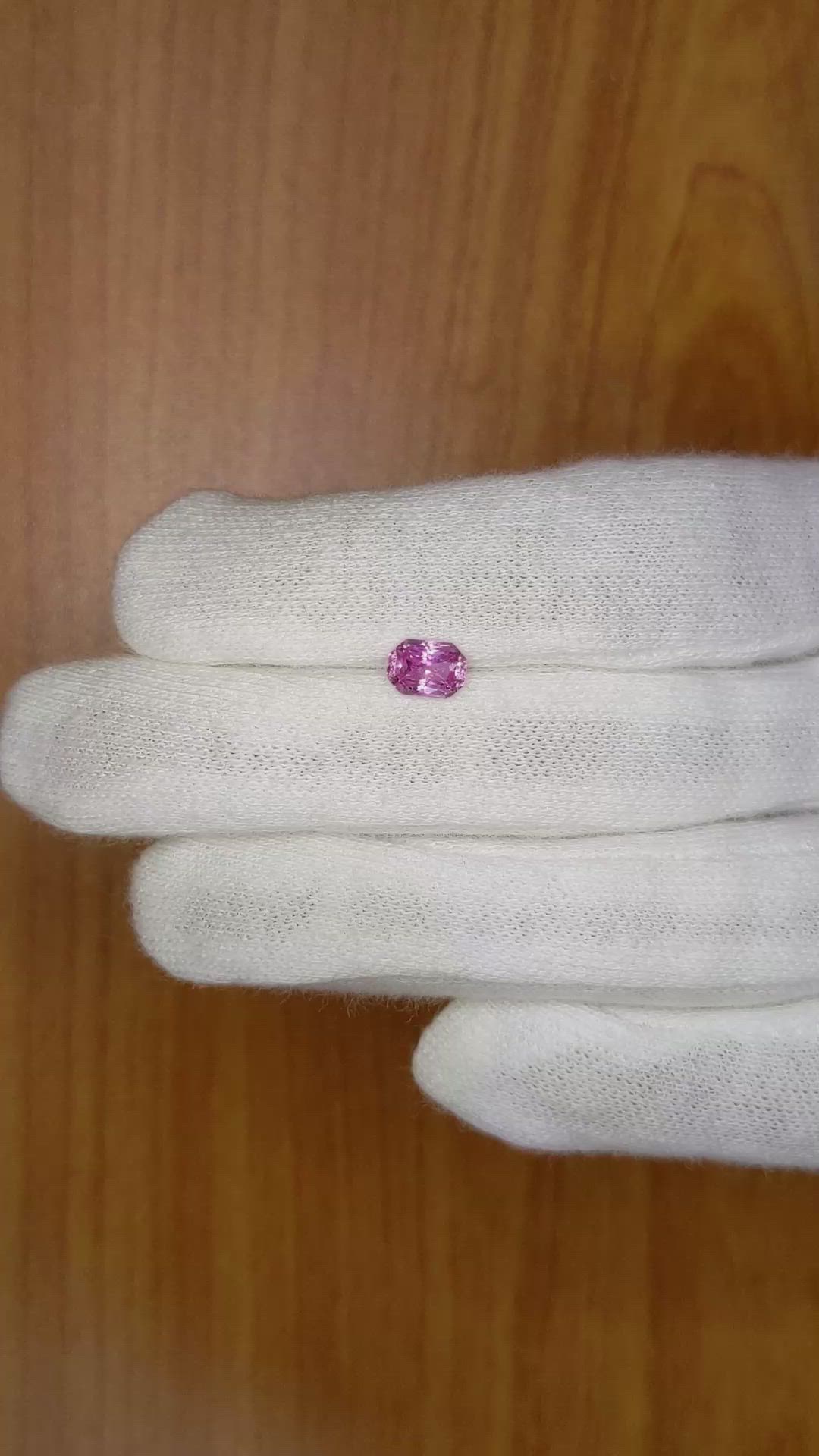 1.04 Ct. Pink Sapphire from Ceylon (Sri Lanka) Size Video
