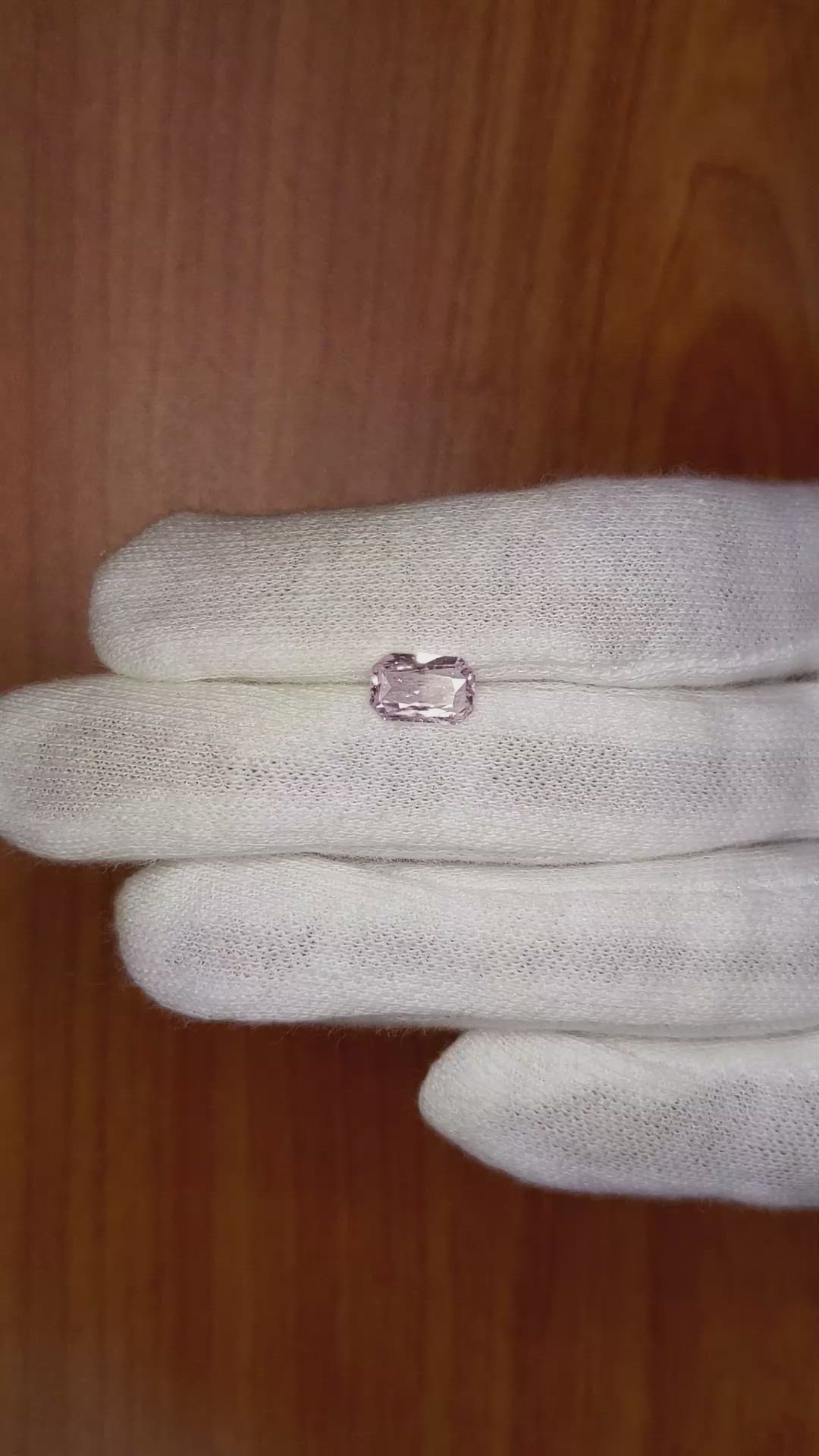 1.52 Ct. Pink Sapphire from Ceylon (Sri Lanka) Size Video