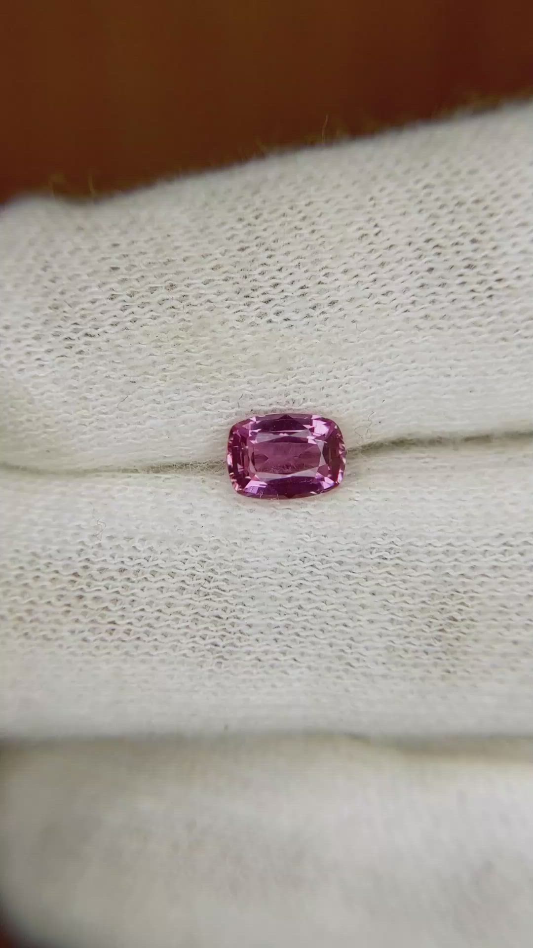 0.82 Ct. Purplish Pink Sapphire from Ceylon (Sri Lanka) Size Video