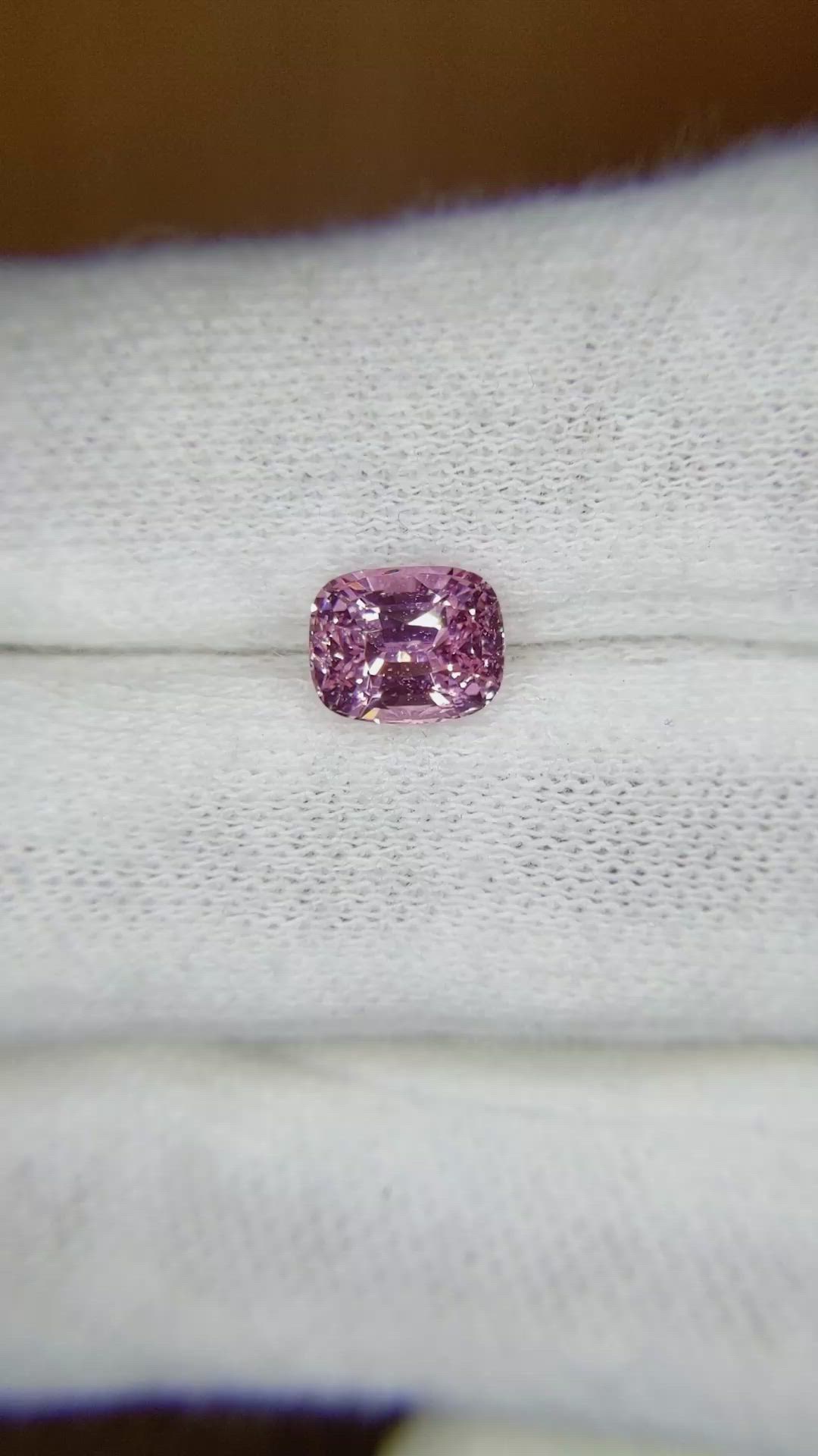 1.73 Ct. Pink Sapphire from Ceylon (Sri Lanka) Size Video